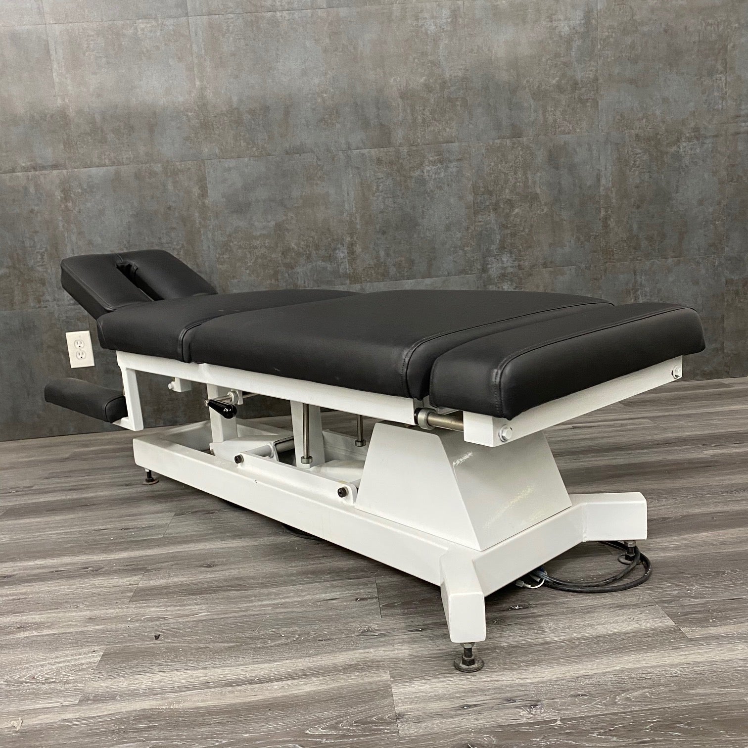 Chiropractic Power Exam Table (Refurbished) - Angelus Medical and Optical -Angelus Medical