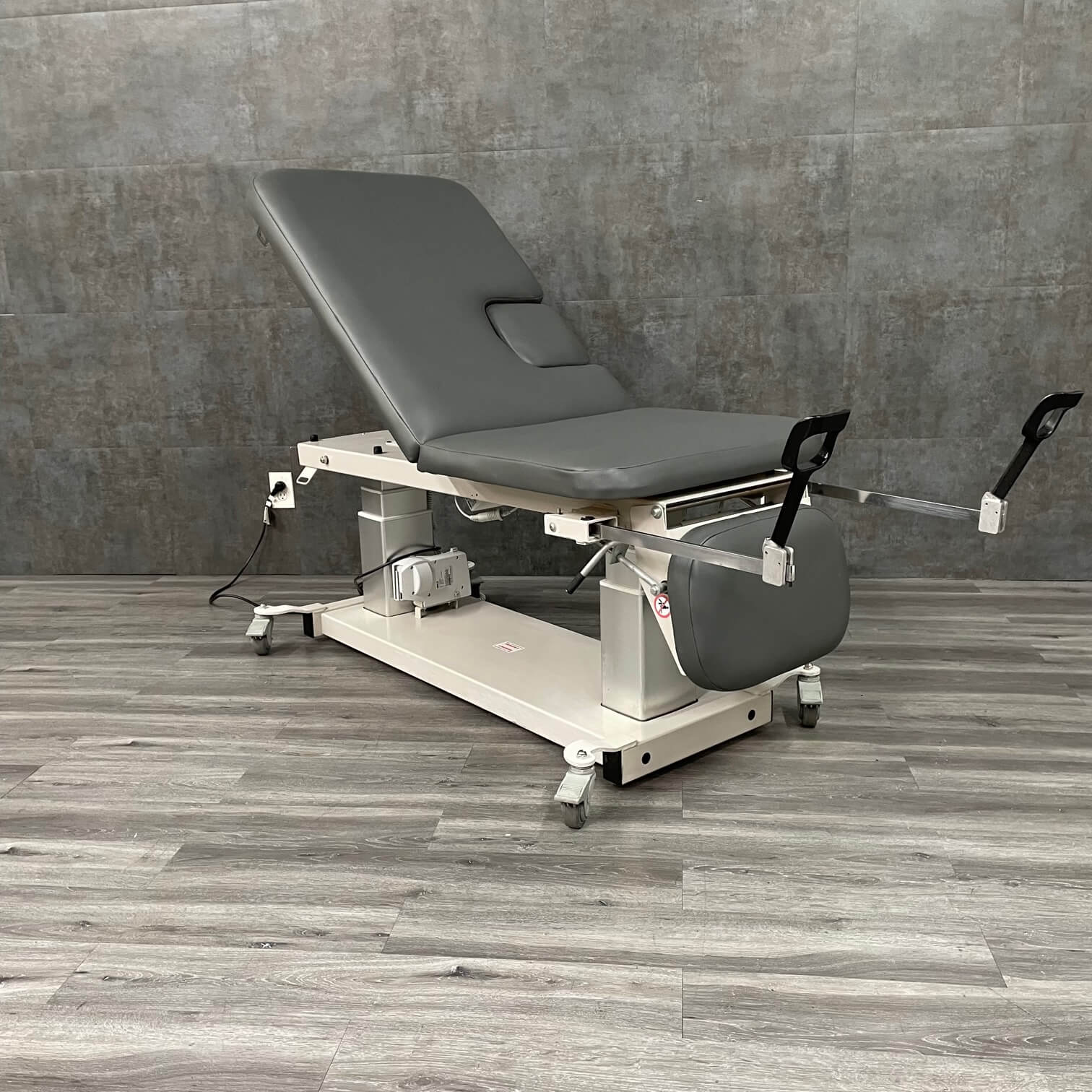Clinton Multi-Use Mobile Ultrasound Power Table with Stirrups ...