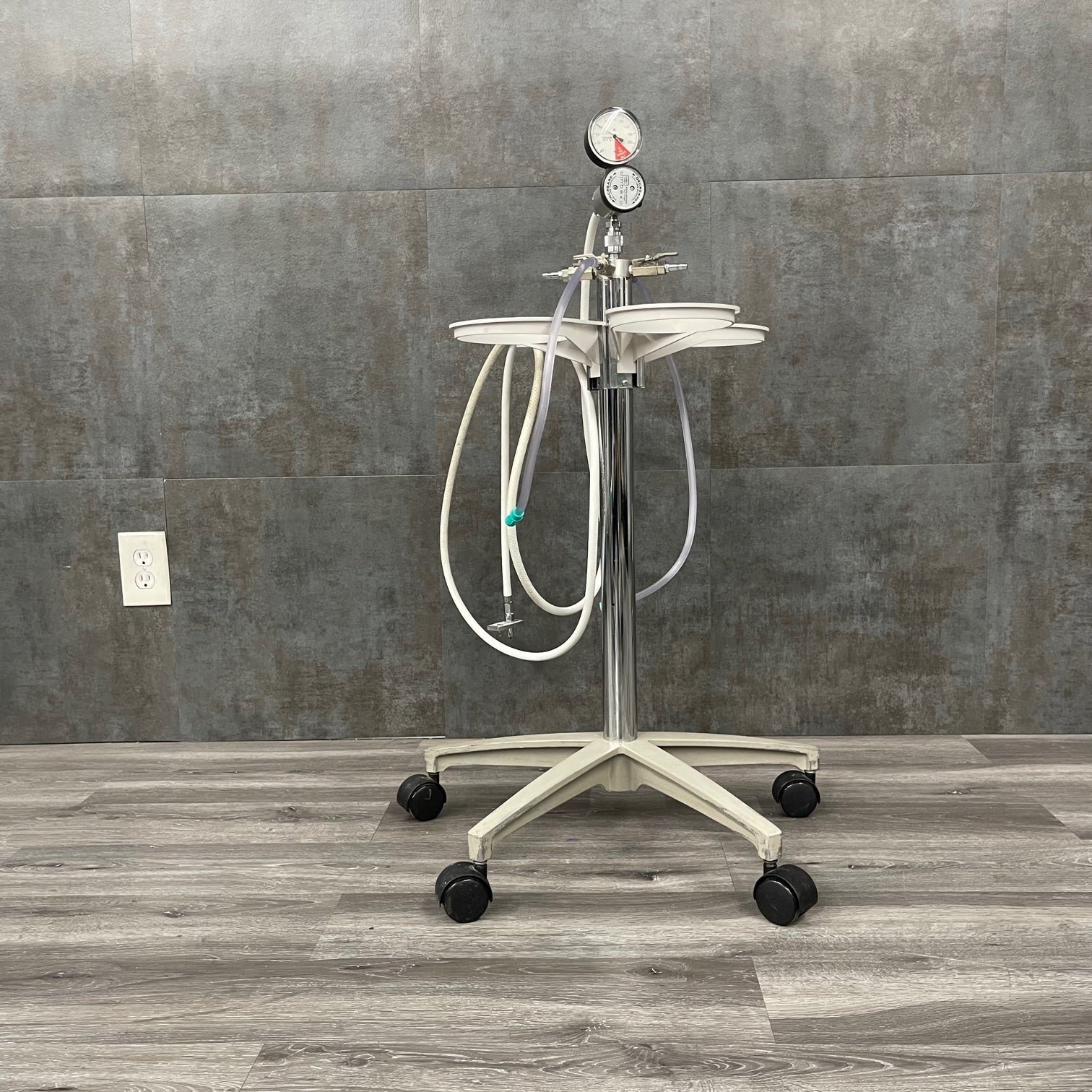 Collection Canister Carrier and Regulator (Used) - NMD -Angelus Medical