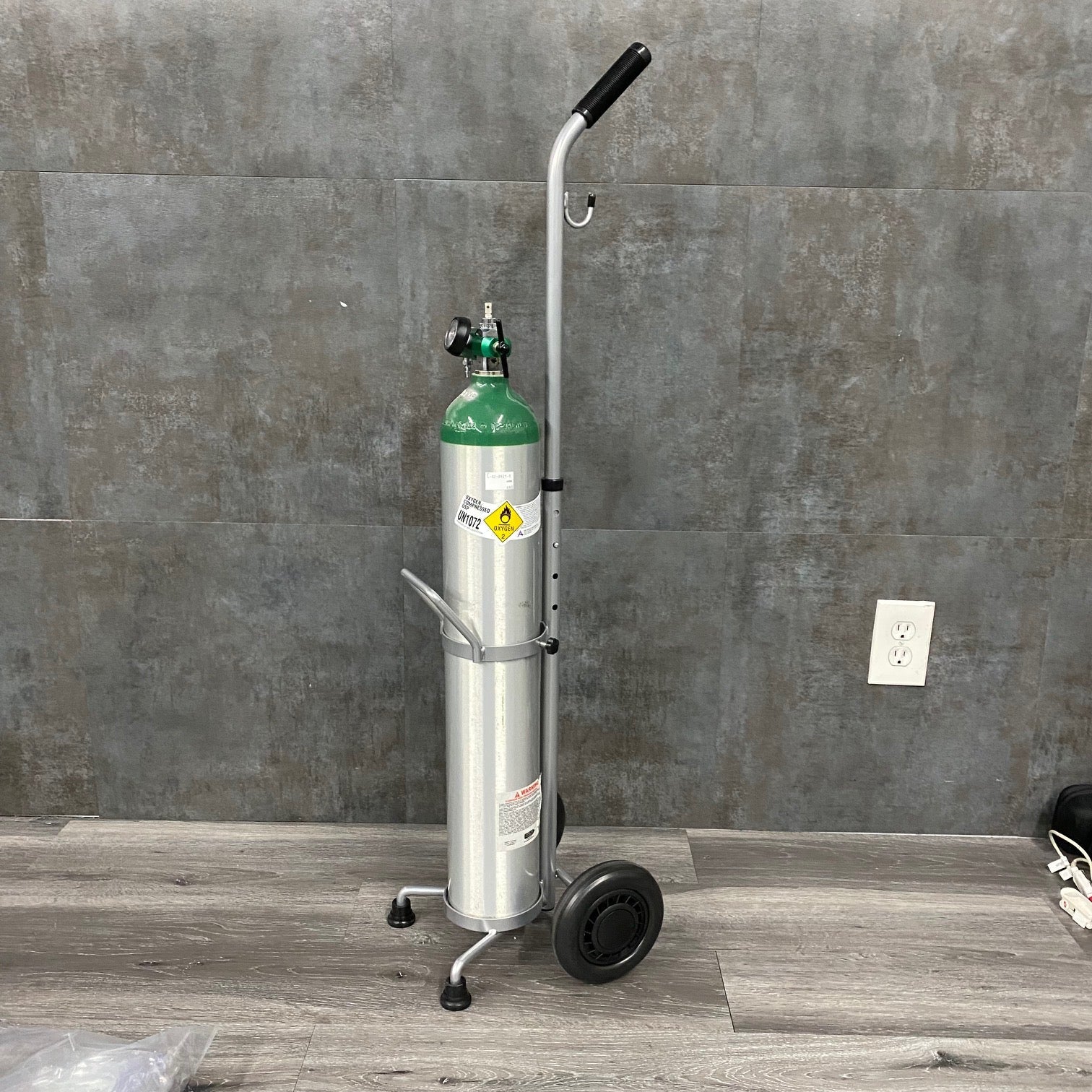 Complete Oxygen Tank system