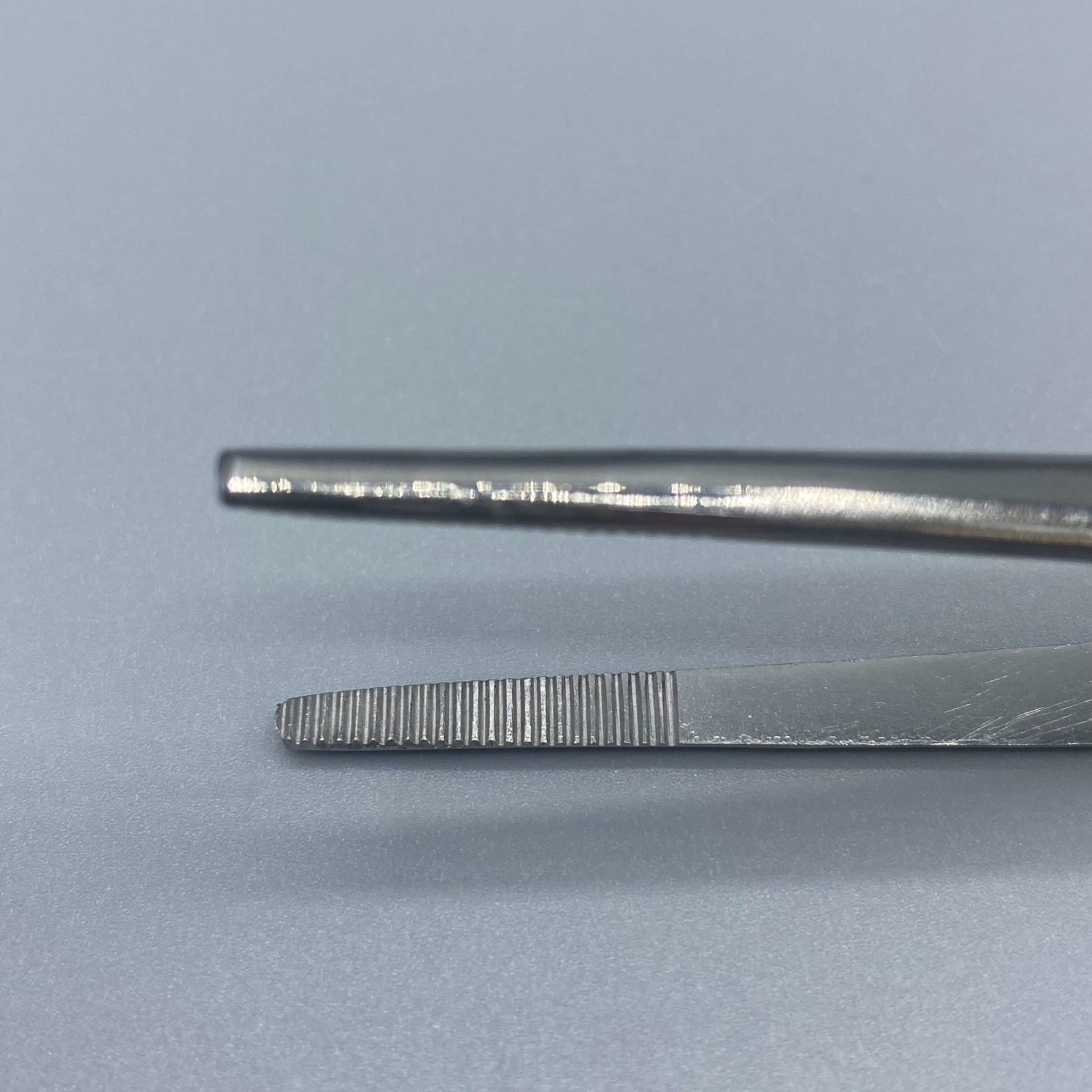 Crown Thumb dressing Forceps Serrated - Crown -Angelus Medical