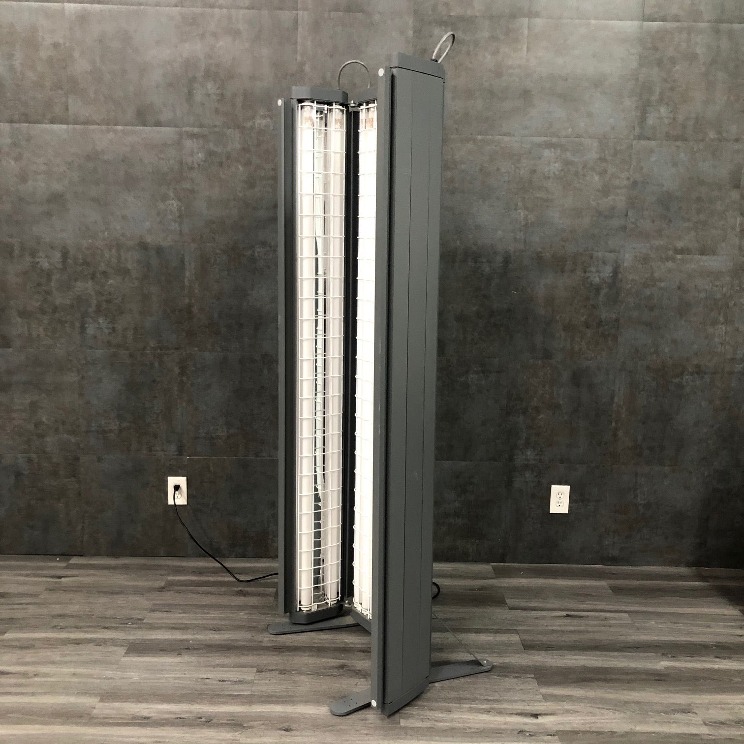 Daavlin 7 Series T 31110 UVB light,Daavlin Angelus Medical and Optical