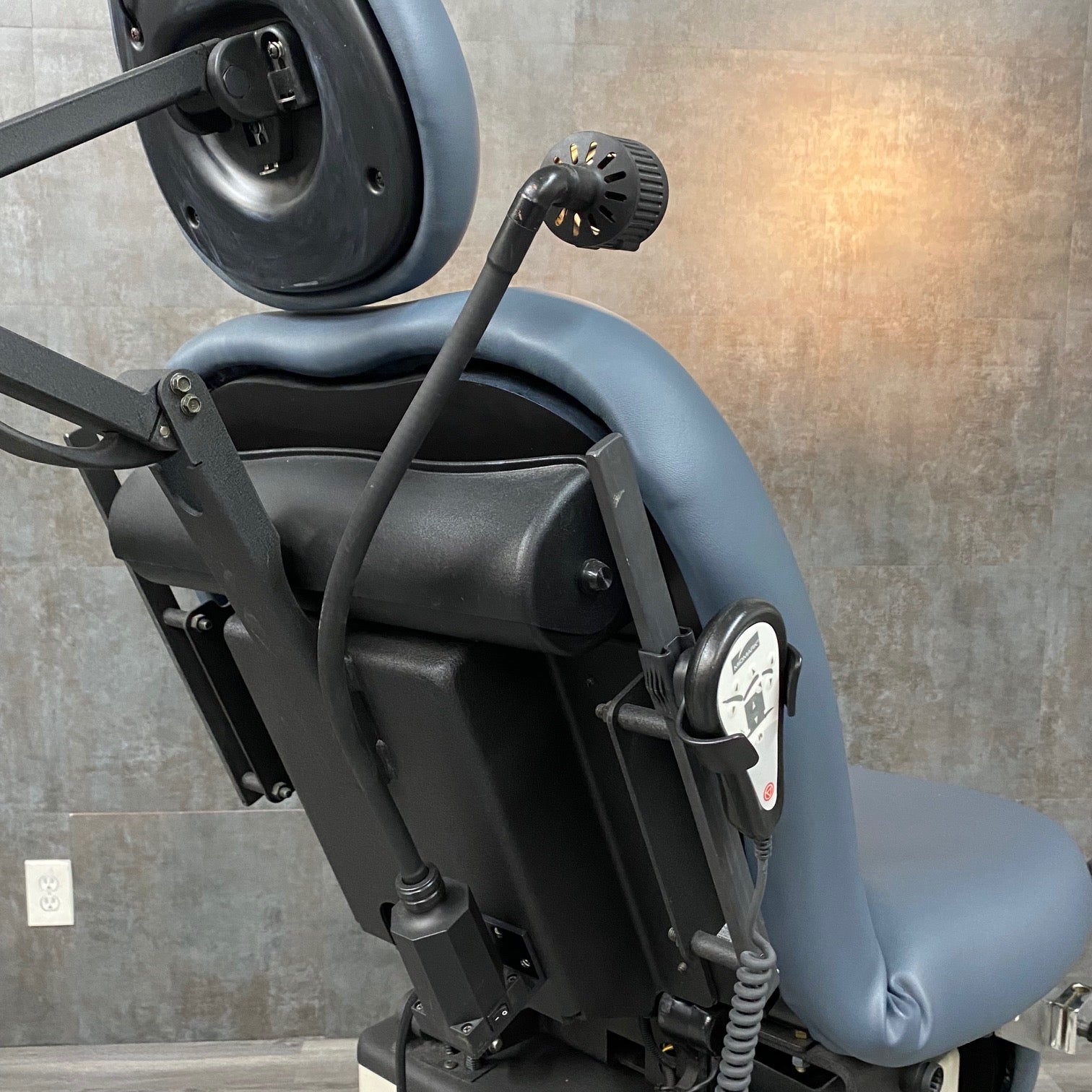 Dazor Chair Mount Exam Light - – Angelus Medical and Optical