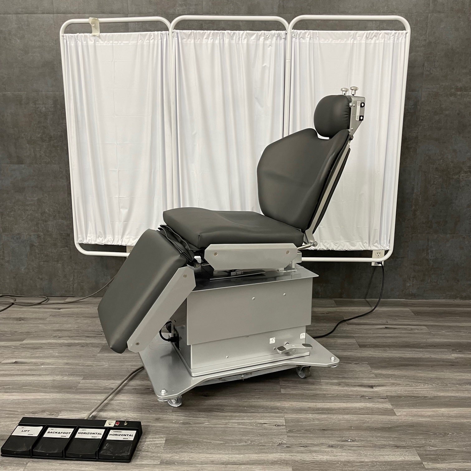 Dexta XYZ Procedure chair (Clearance) - Dexta -Angelus Medical