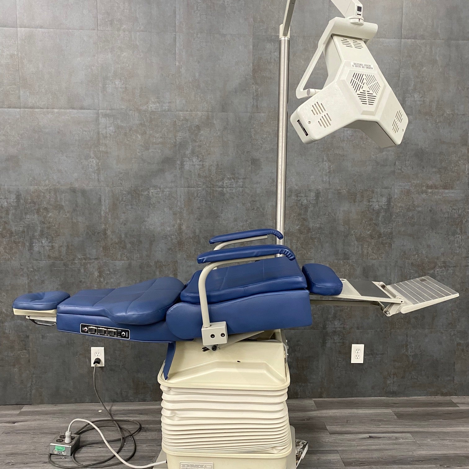 DMI ENT/Procedure Chair - DMI -Angelus Medical