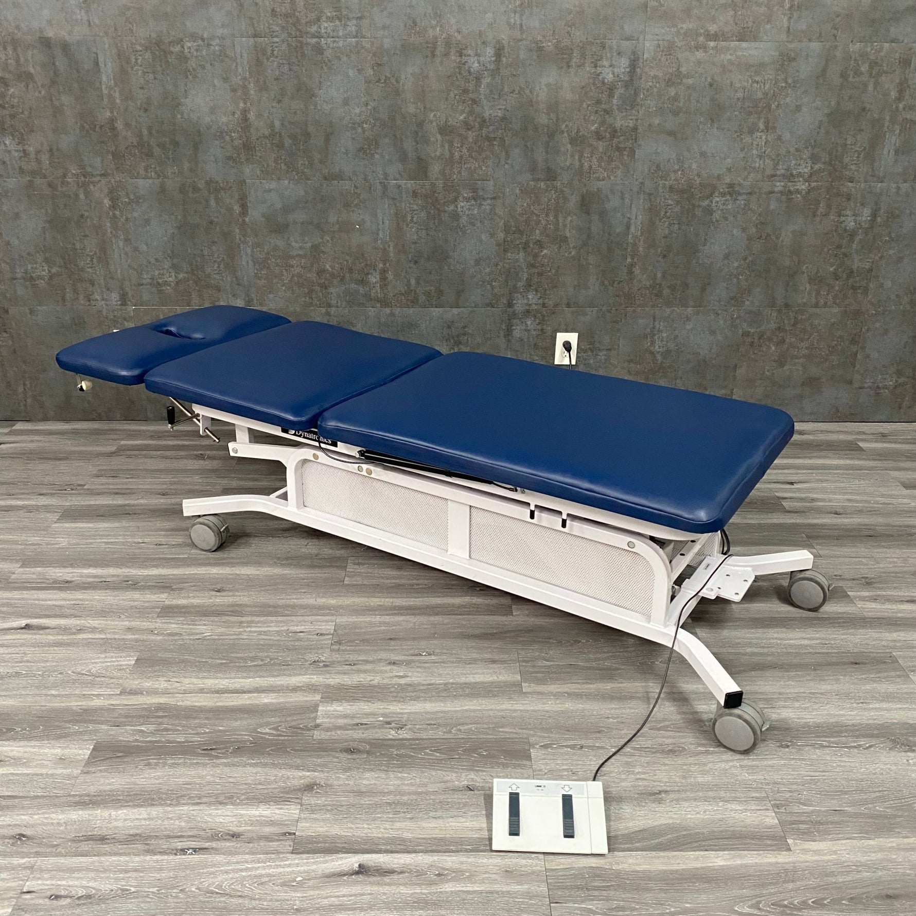 Dynatron Electric Hi Lo 3 Section Table (Refurbished) - Dynatron -Angelus Medical
