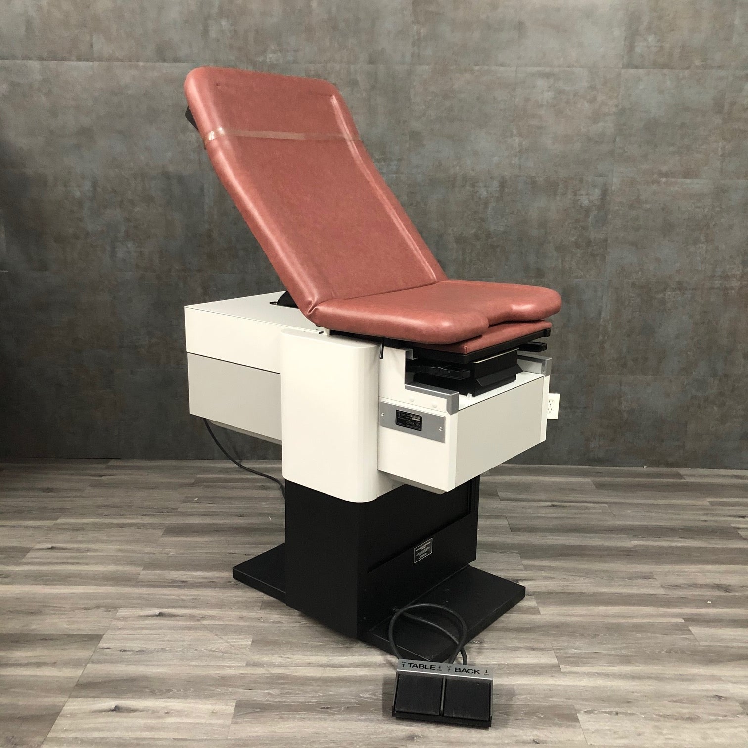 Enochs 4000 Power Exam Table - Enochs -Angelus Medical