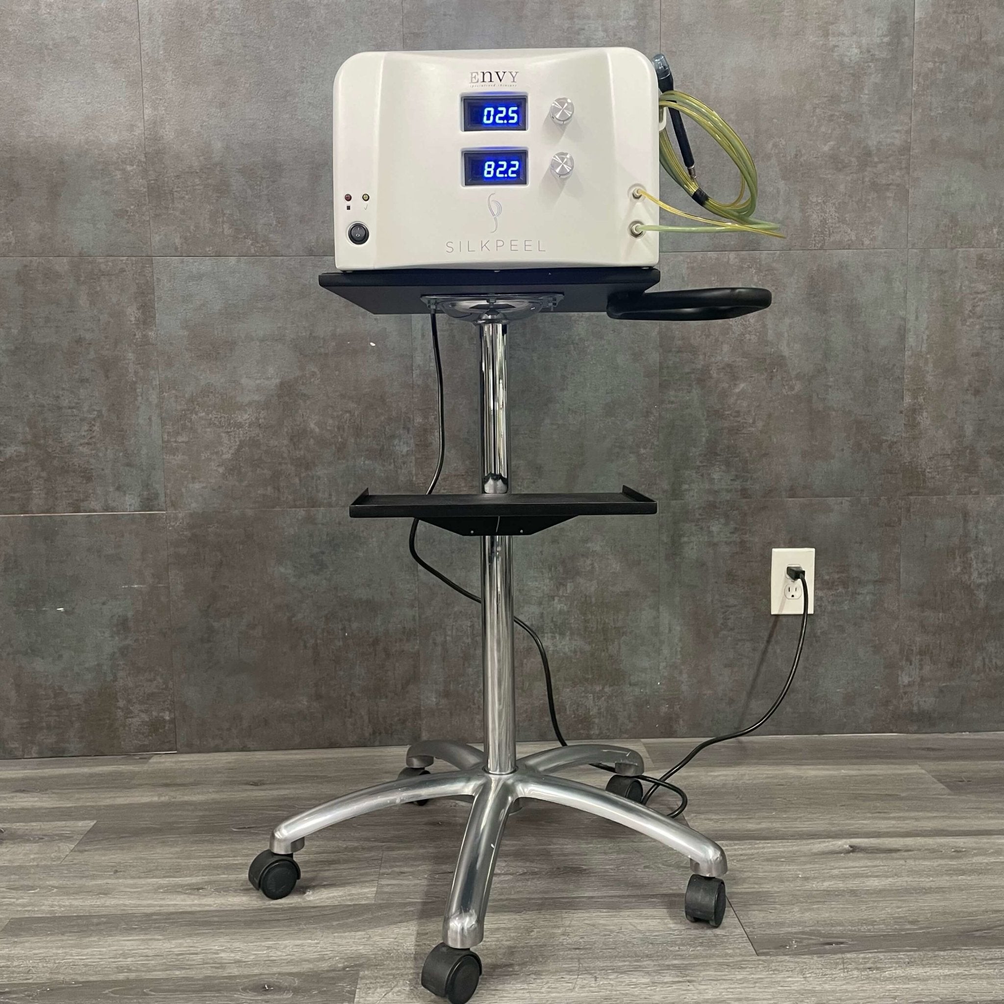 Envy SilkPeel Dermal infusion - – Angelus Medical and Optical
