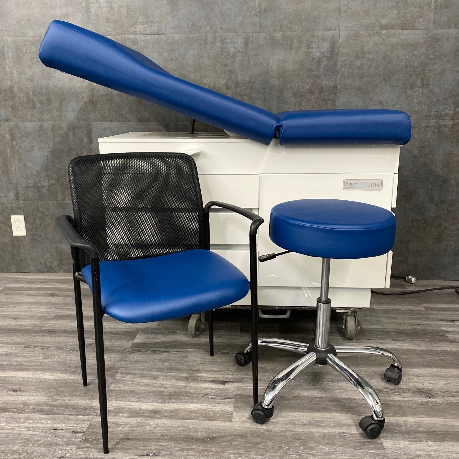 Exam Table Physician Stool and Guest Chair Package - Midmark Ritter -Angelus Medical