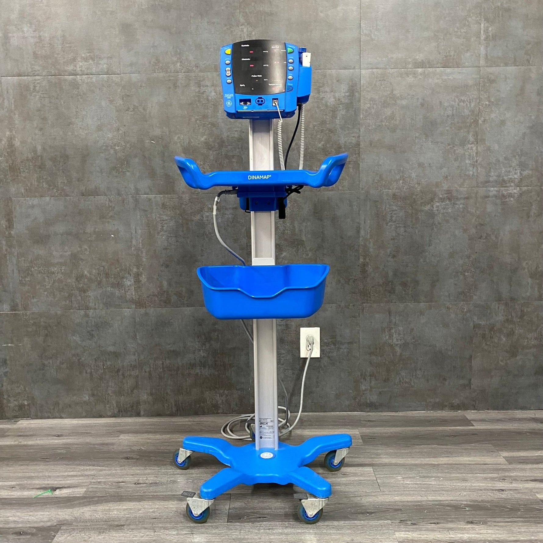 GE Dinamap Patient monitor - GE -Angelus Medical