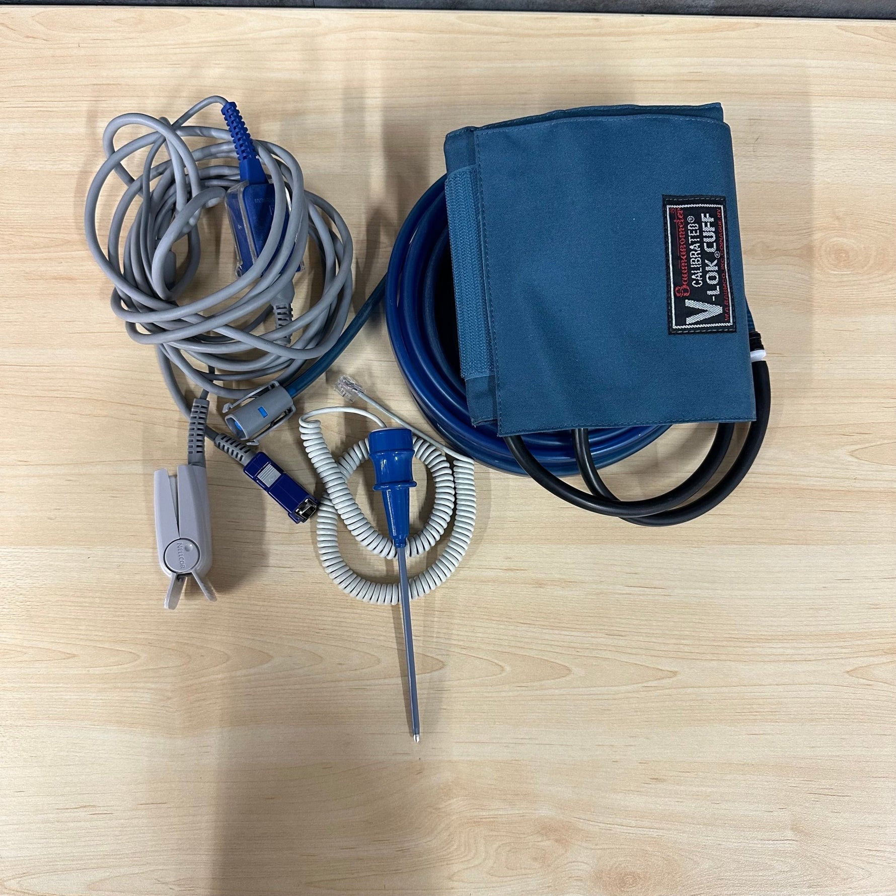 GE Dinamap Patient monitor - GE -Angelus Medical