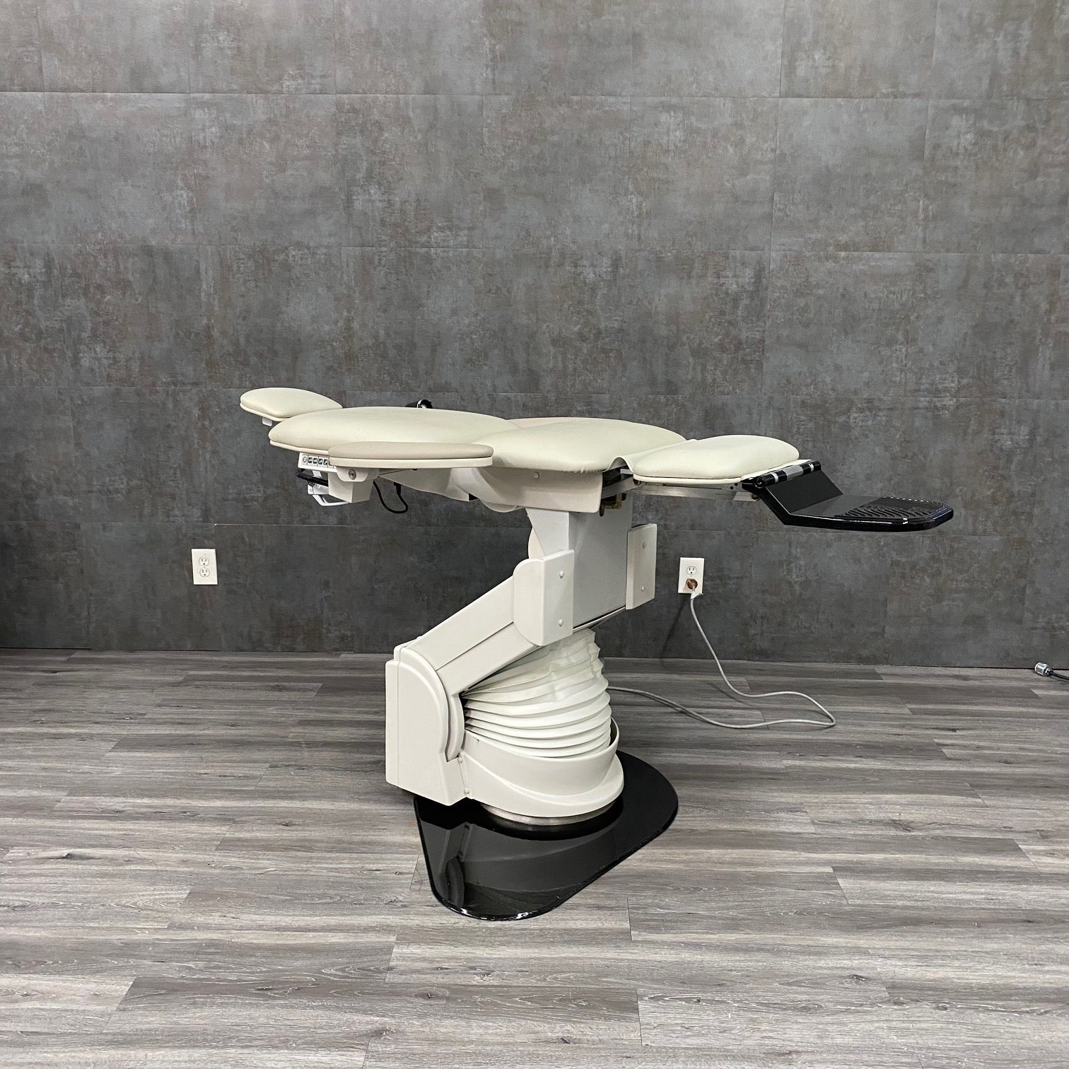 Global SMR MAXI 2700 Exam Chair - SMR Global -Angelus Medical