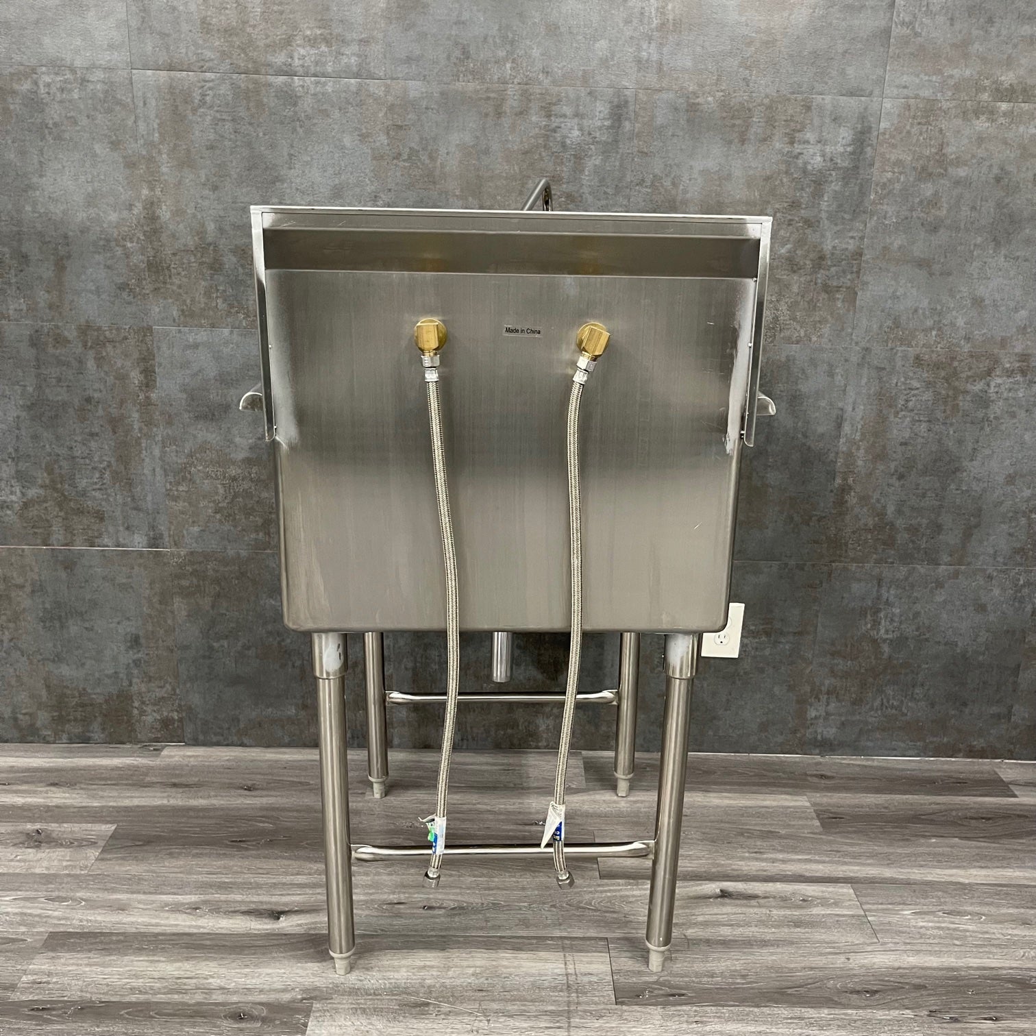 GSW Stainless steel single basin utility Sink (Used) - GSW -Angelus Medical