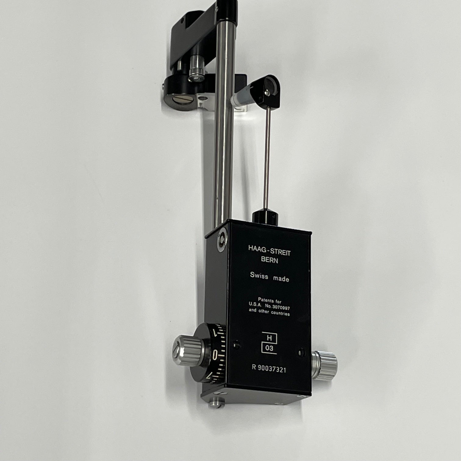 Haag-streit Bern Applanation Tonometer AT-900 - Haag Streit -Angelus Medical
