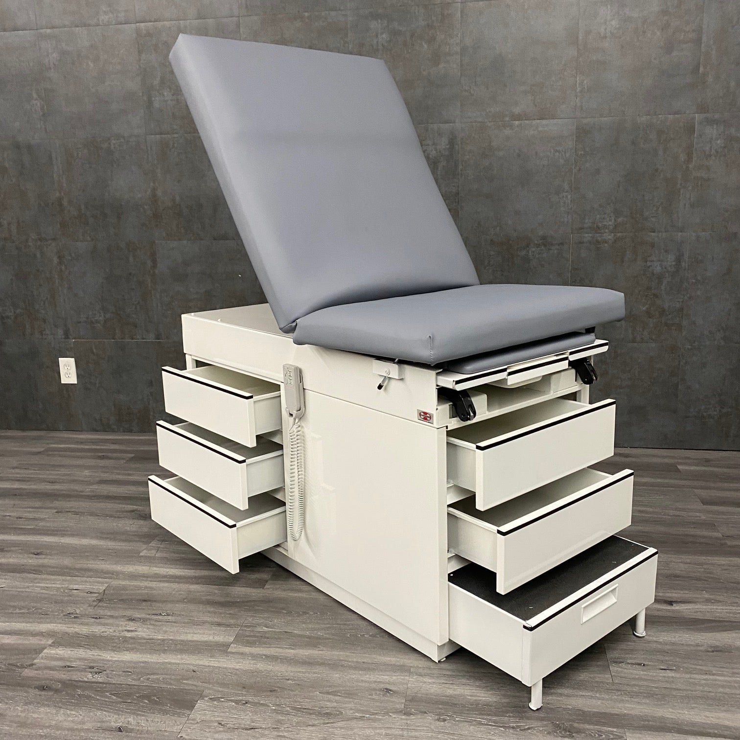 Hausmann Maximum Value Exam Table - Hausmann -Angelus Medical