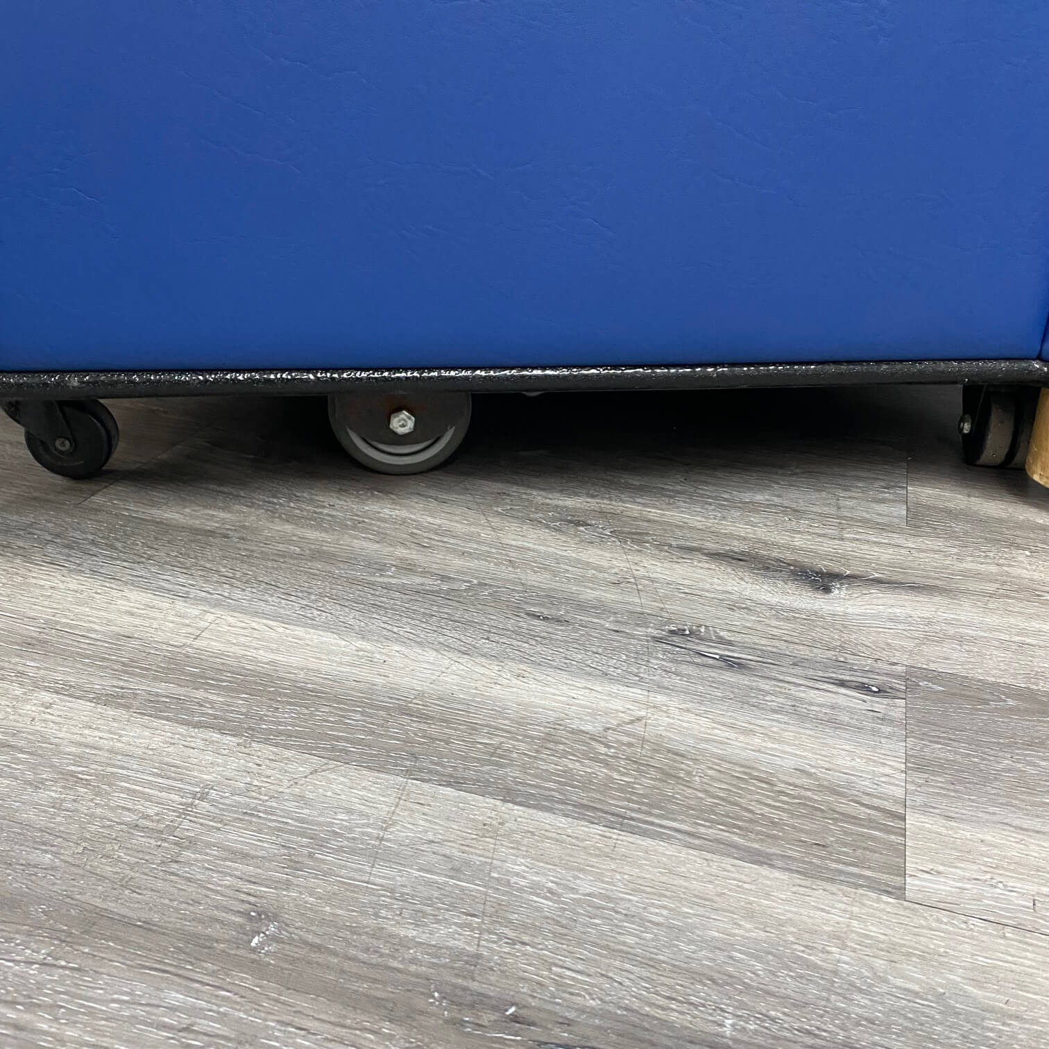 Heavy Duty Infusion Chair Recliner with Iv Pole - NMD -Angelus Medical