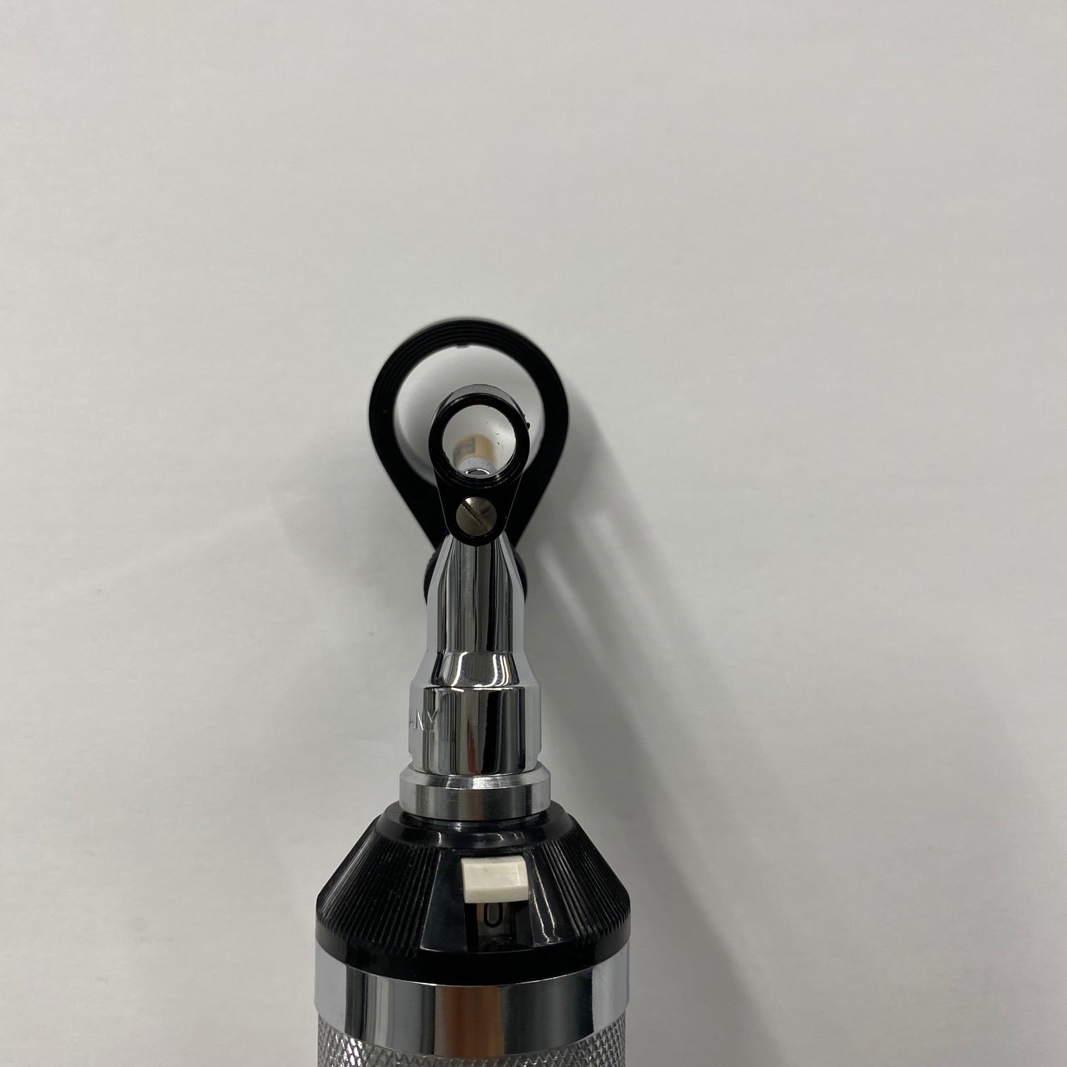 Heine Operating Otoscope with handle (Used) - Heine -Angelus Medical