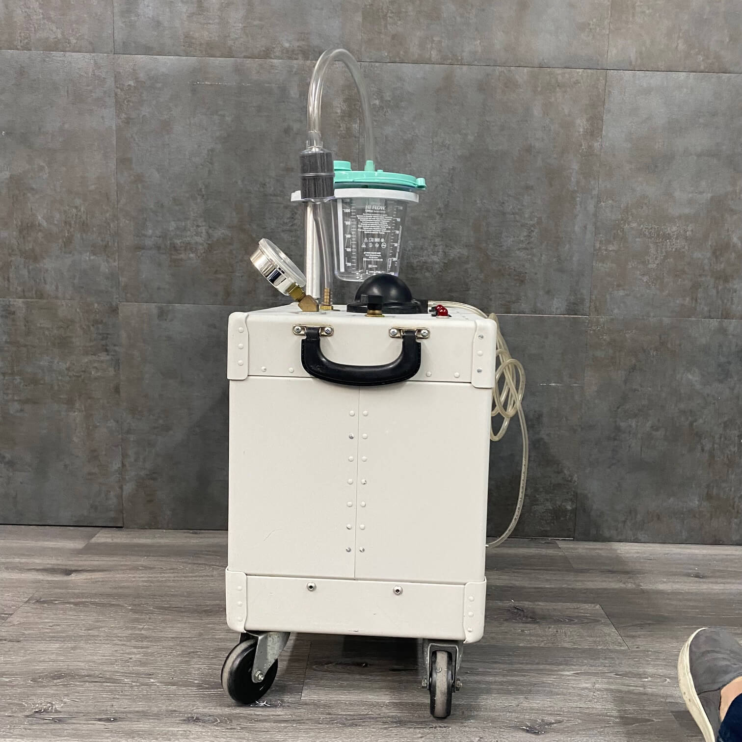 K.M.I Phantom Aspiration Pump - KMI -Angelus Medical