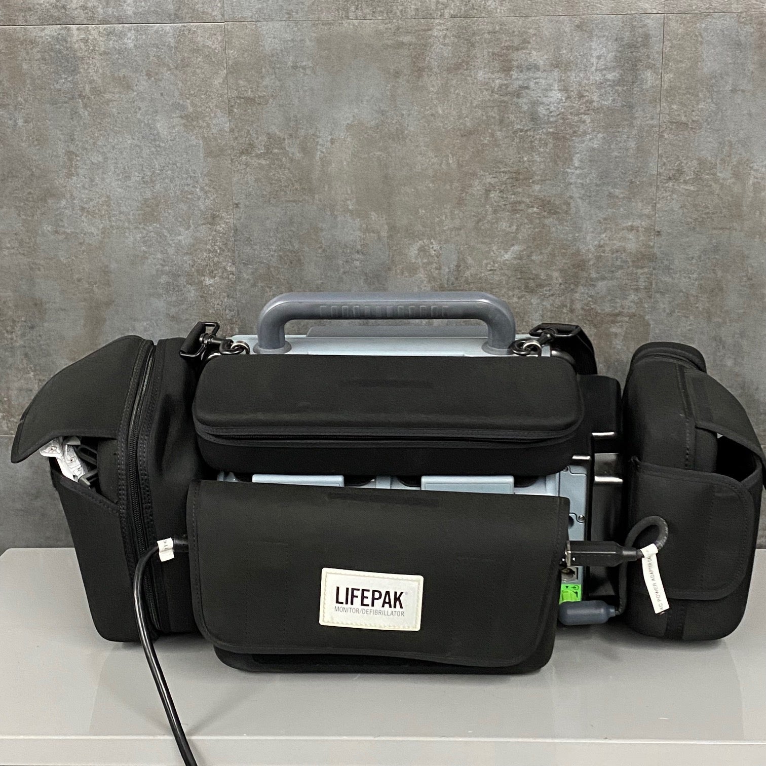 Lifepak 15 Monitor Defibrillator (Refurbished) - Physio Control -Angelus Medical