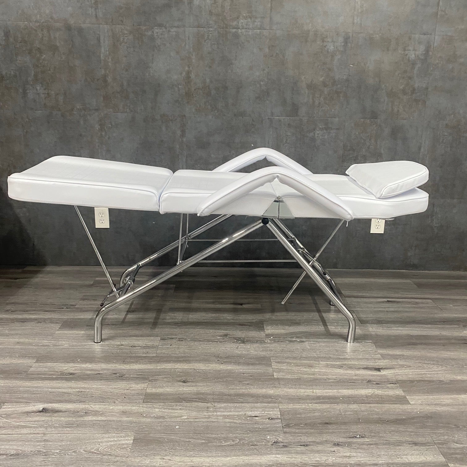 Manual Spa / Facial / Treatment Table - NMD -Angelus Medical