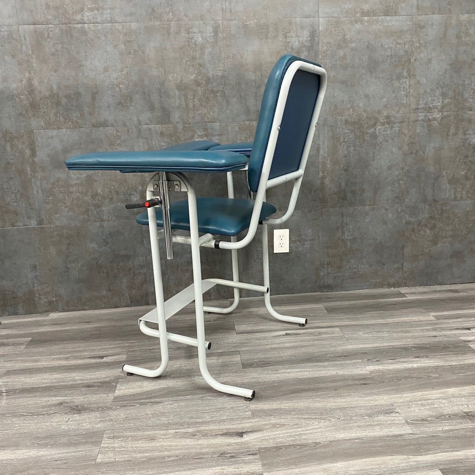 McKesson Heavy Duty Blood Drawing Chair (Used) - Mckesson -Angelus Medical