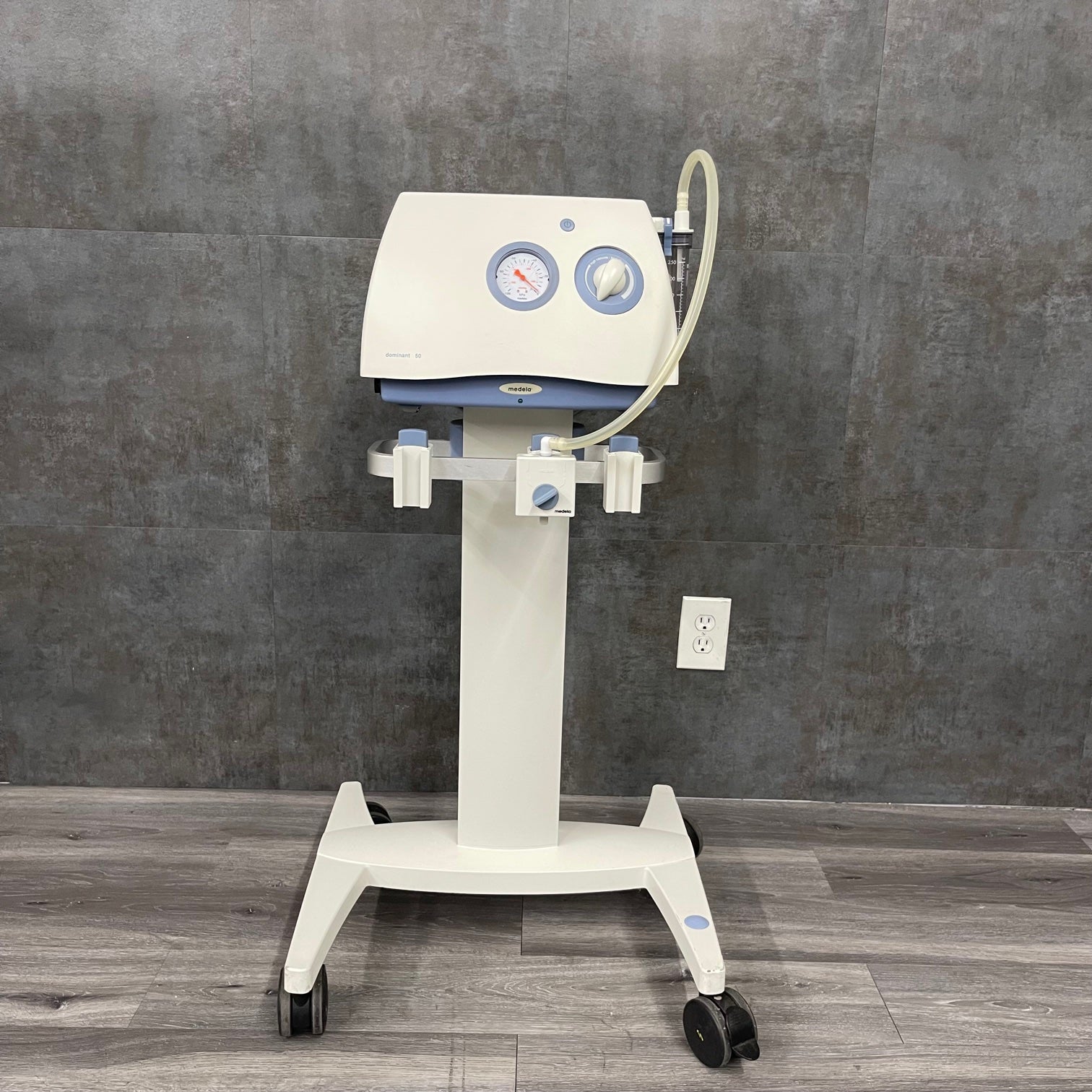 Medela Dominant 50 Aspirator (Used) - Medela -Angelus Medical