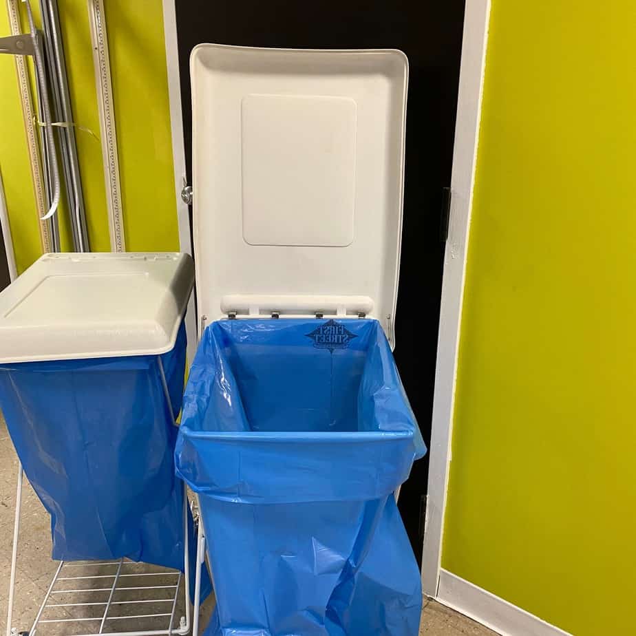 Medical Hamper with Lid (Used) Angelus Medical and Optical