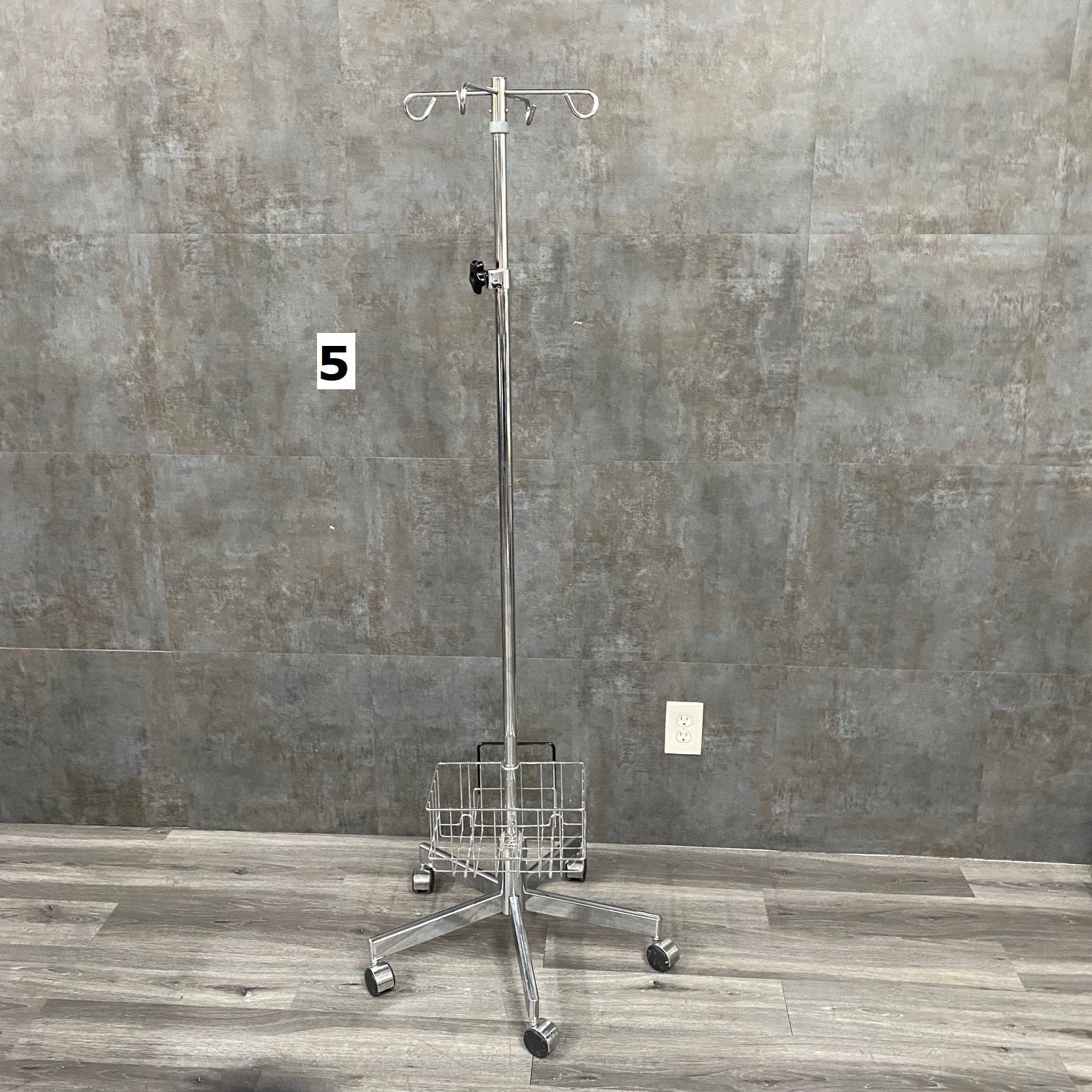 Medical IV Poles - NMD -Angelus Medical