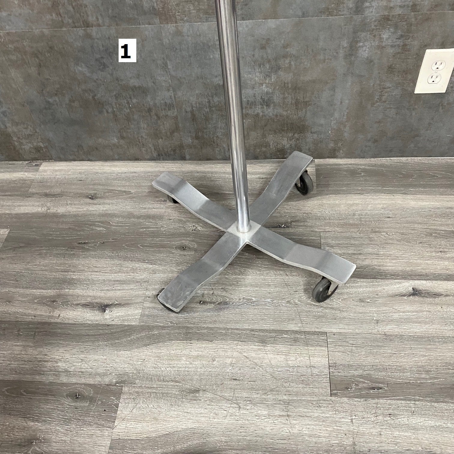 Medical IV Poles - NMD -Angelus Medical