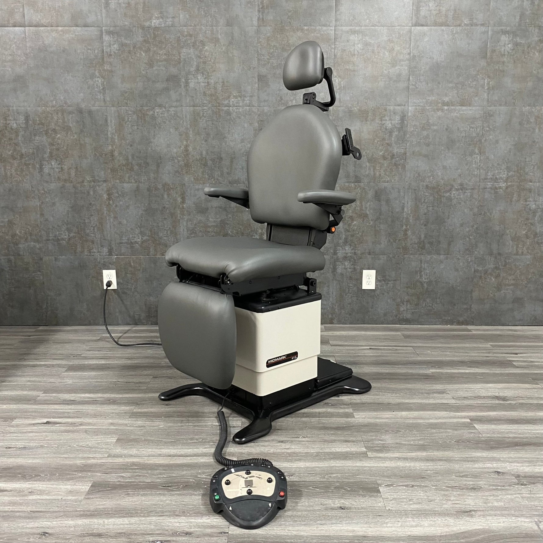 Midmark 419 Procedure Chair - Midmark Ritter -Angelus Medical