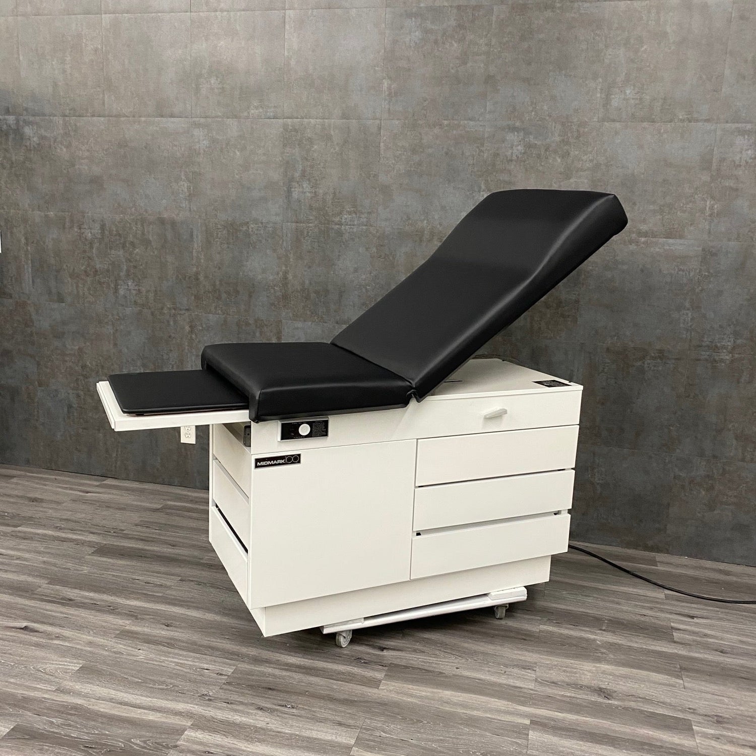 Midmark Ritter 104 series Exam Table - Midmark -Angelus Medical