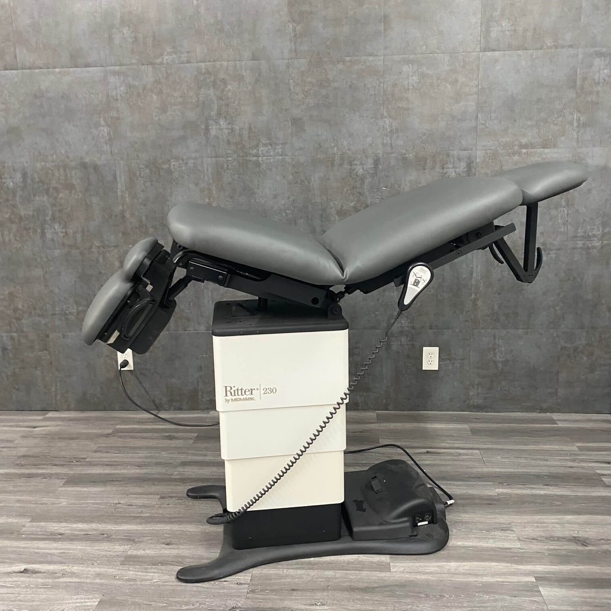 Midmark Ritter 230 Procedure Chair - Midmark Ritter -Angelus Medical