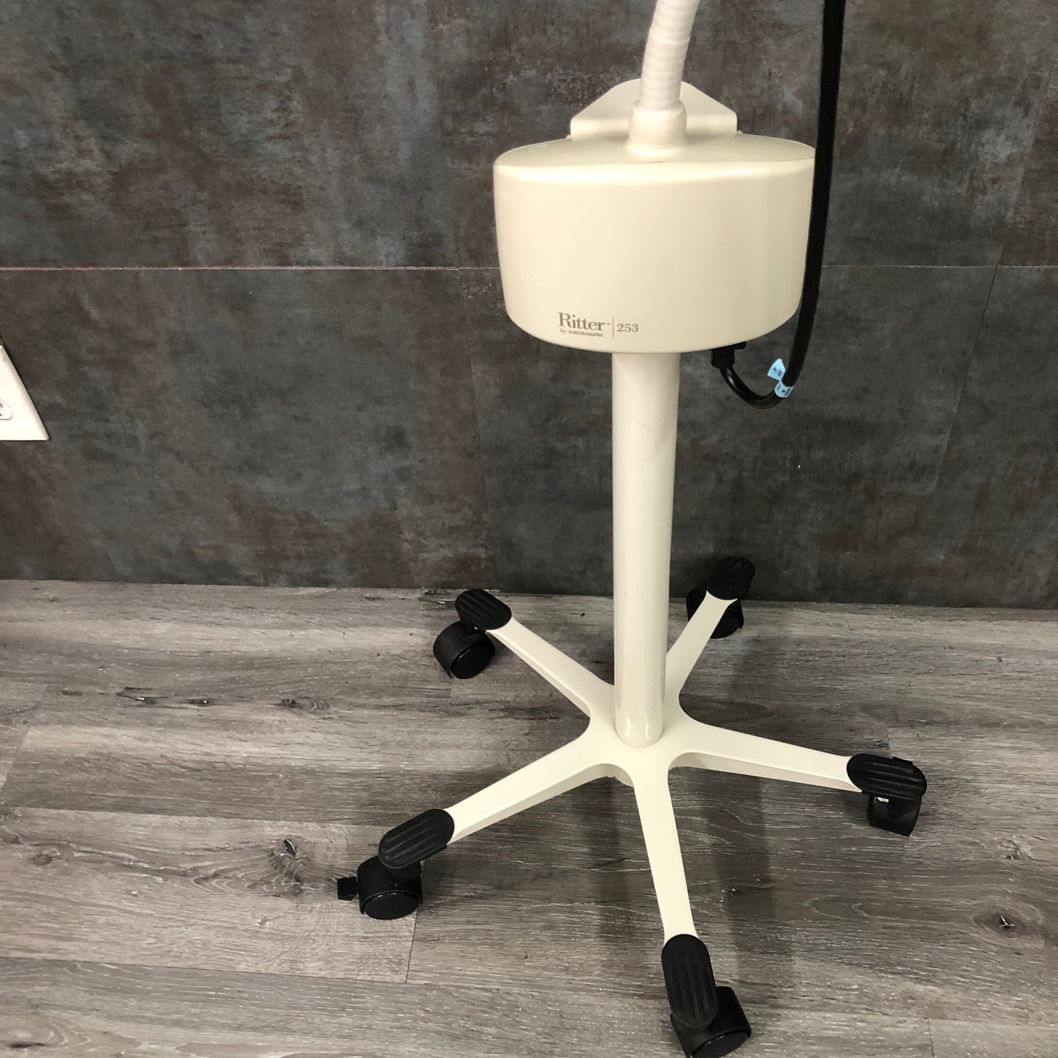 Midmark Ritter 253 LED Exam Light - Midmark Ritter -Angelus Medical