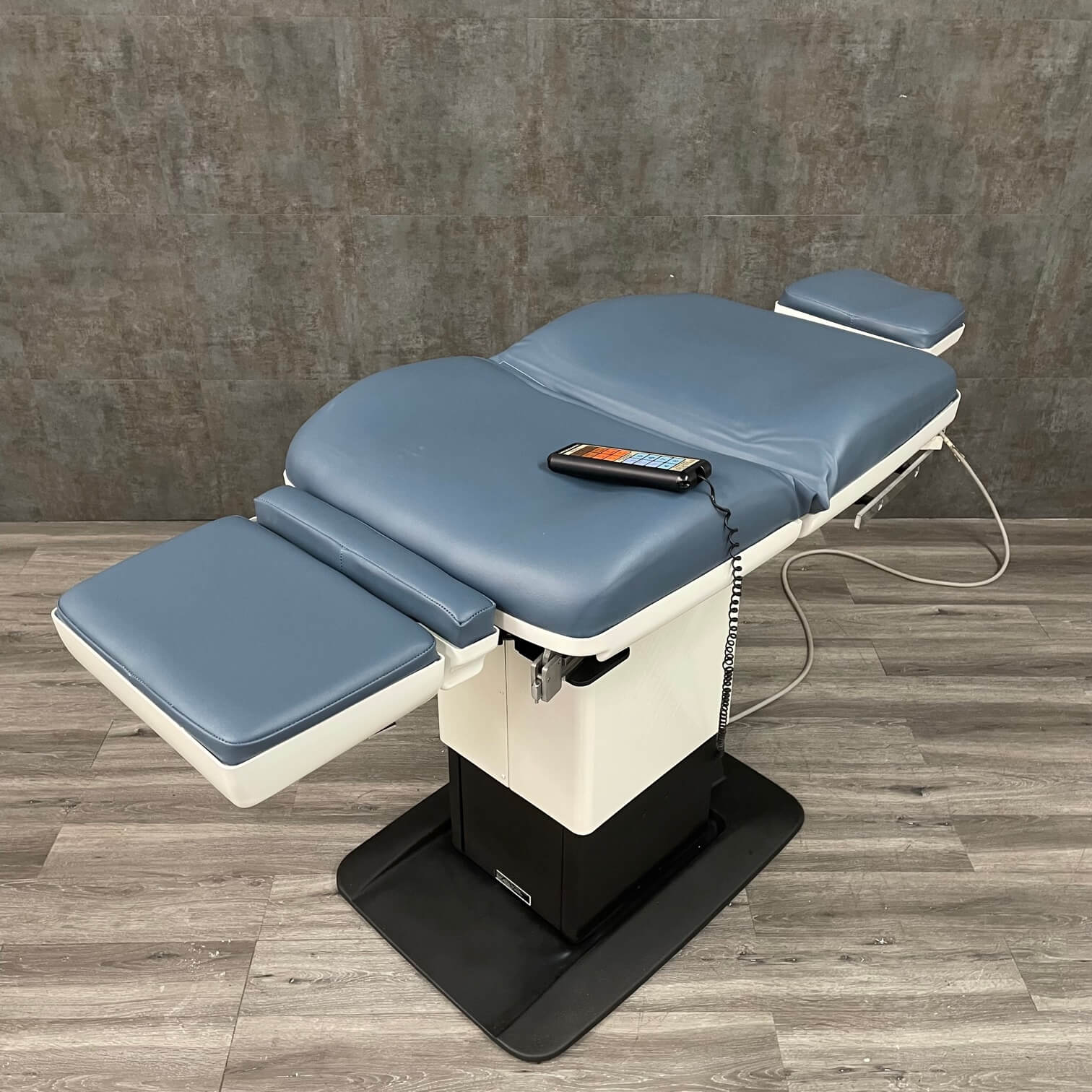 Midmark Ritter 411 Procedure Chair - Midmark Ritter -Angelus Medical