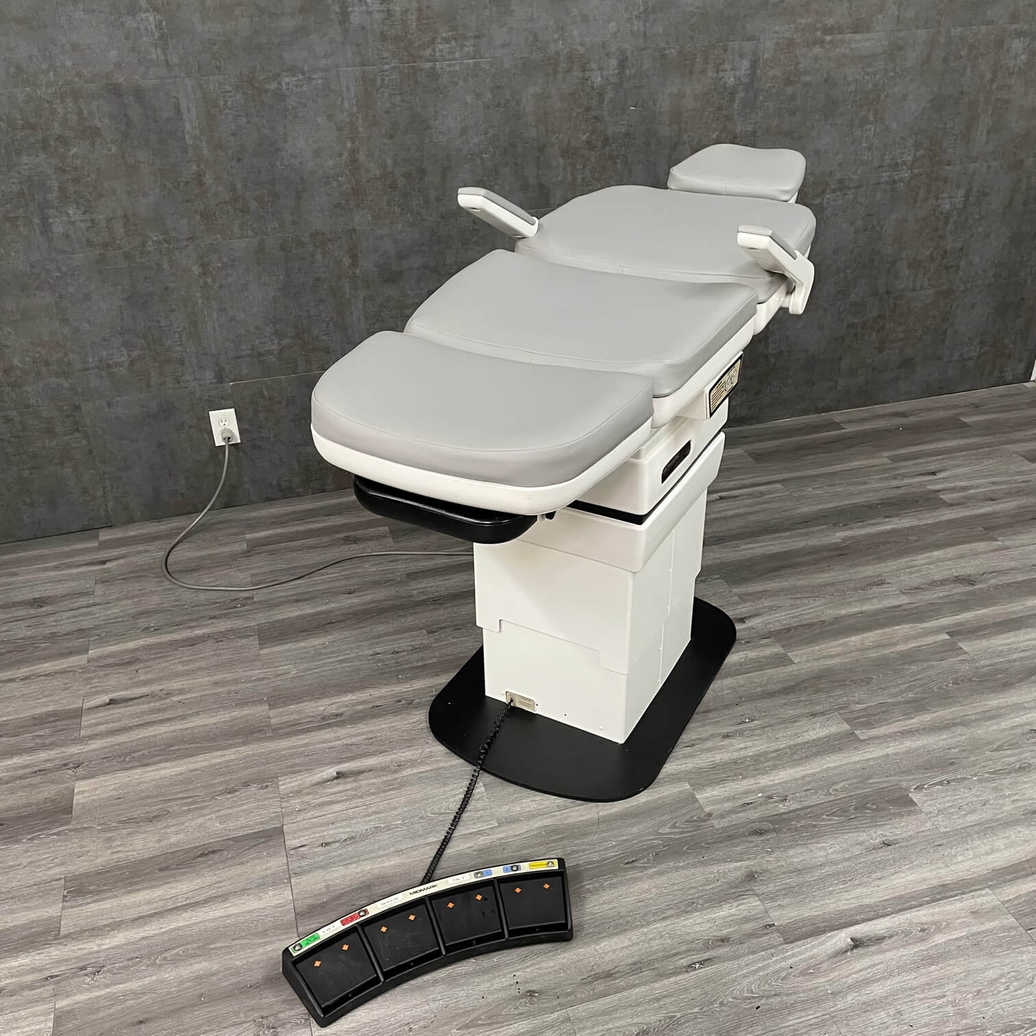 Midmark Ritter 414 Examination Chair, Midmark ,Ritter – Angelus Medical ...