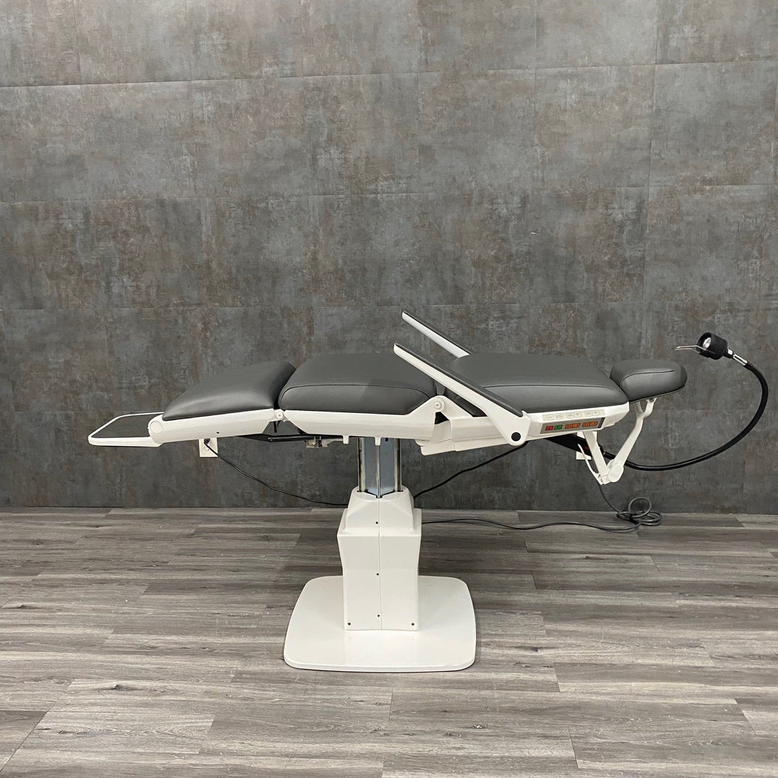 Midmark 491 Exam Chair - – Angelus Medical and Optical