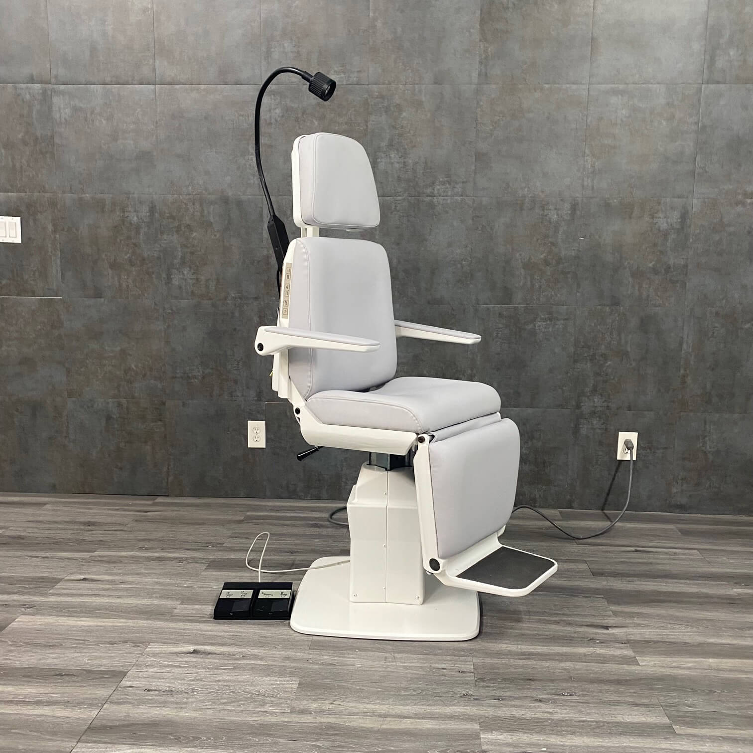 Midmark Ritter 491 Exam Chair - Midmark Ritter -Angelus Medical