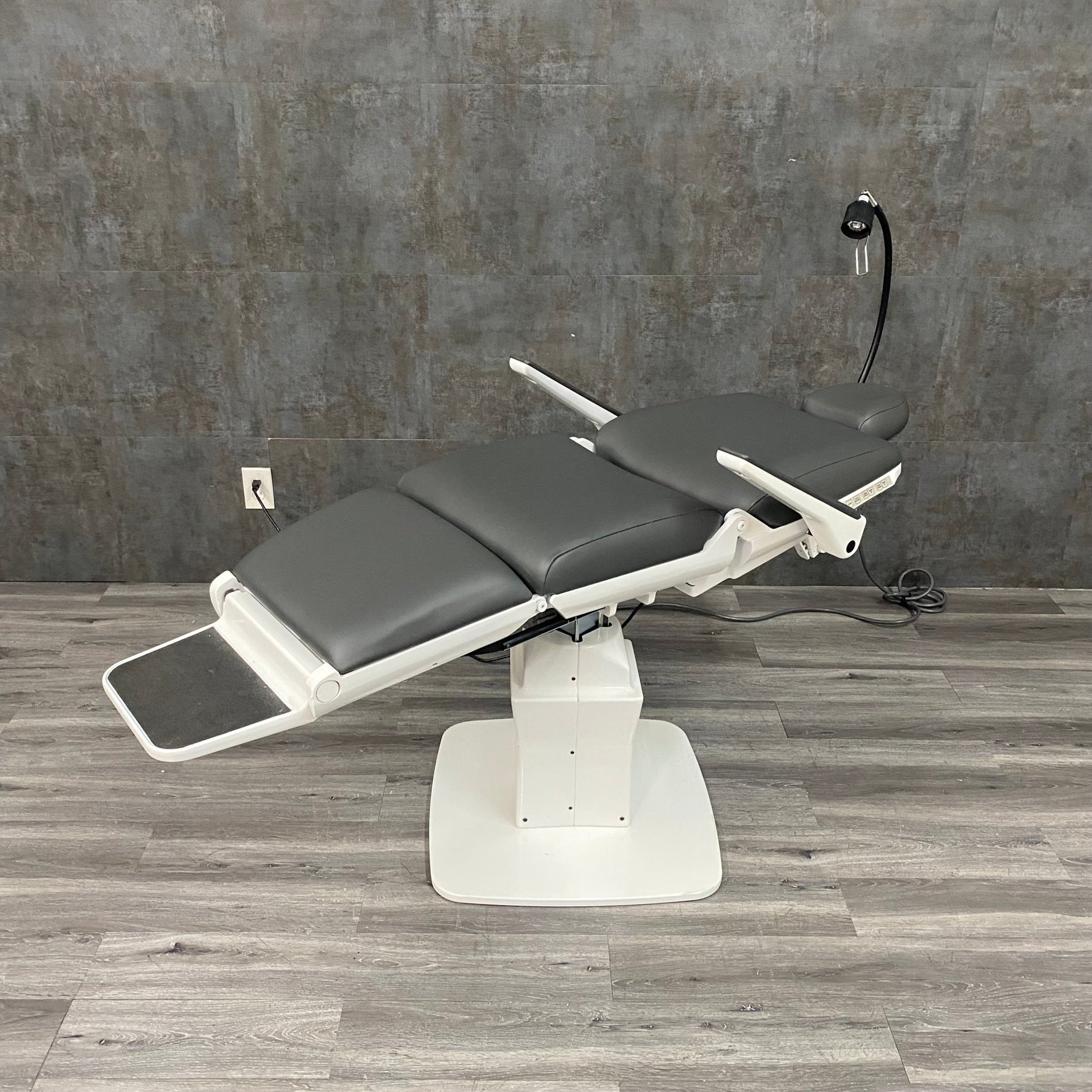 Midmark Ritter 491 Exam Chair - Midmark Ritter -Angelus Medical