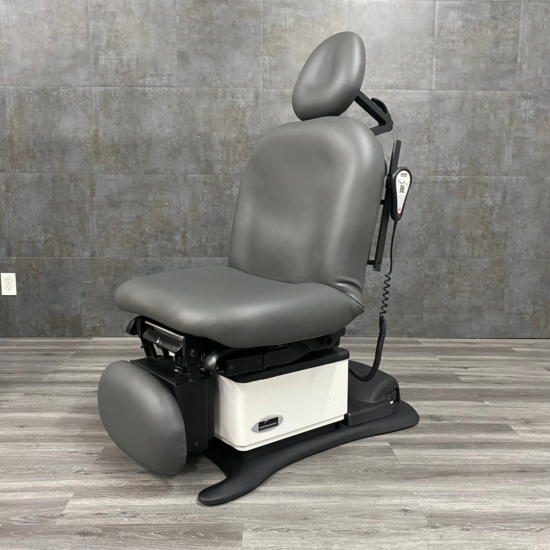 Midmark Ritter 630 low height entry exam chair in clinic