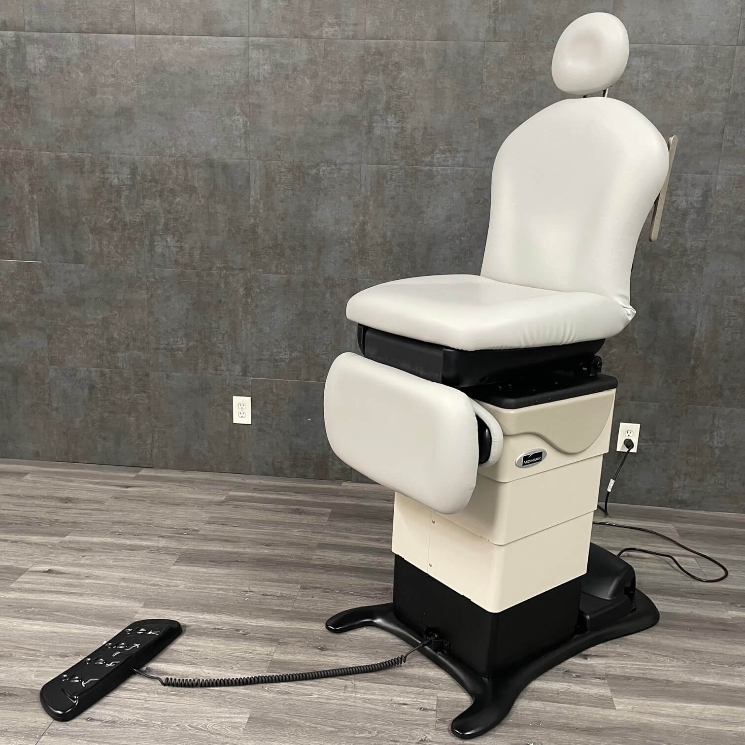 Midmark Ritter 641 Exam Procedure Chair - Midmark Ritter -Angelus Medical