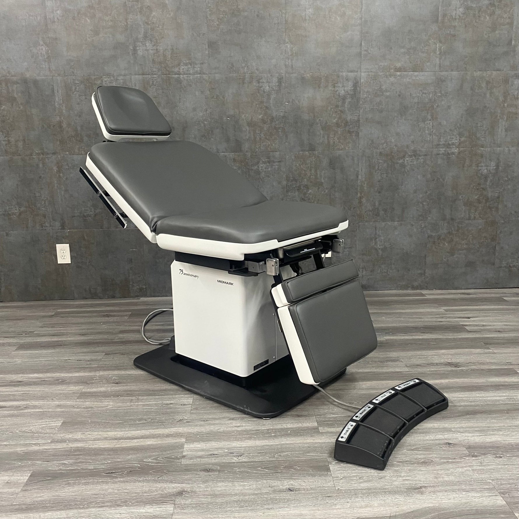 Midmark Ritter 75 Anniversary Procedure Chair - Midmark Ritter -Angelus Medical