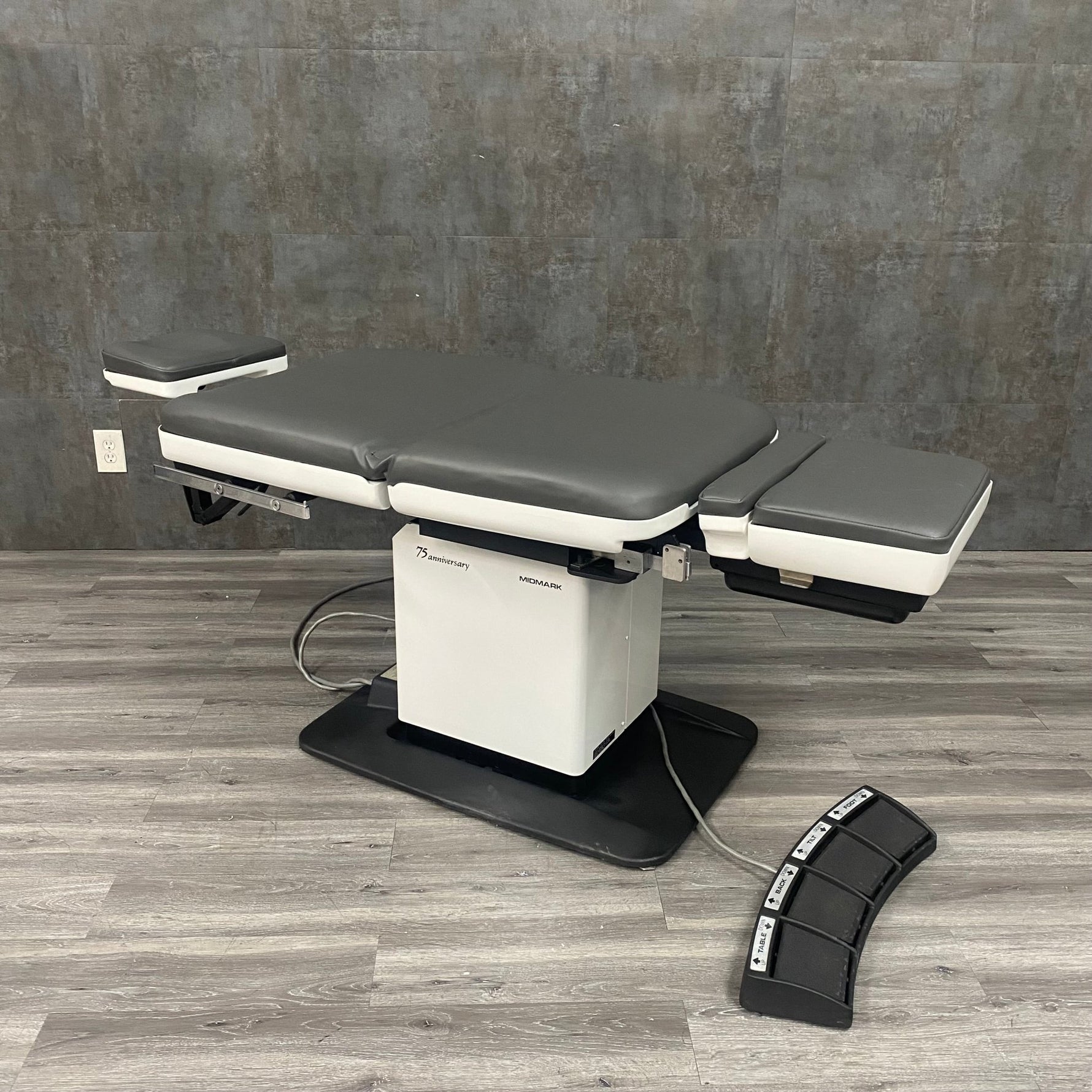 Midmark Ritter 75 Anniversary Procedure Chair - Midmark Ritter -Angelus Medical