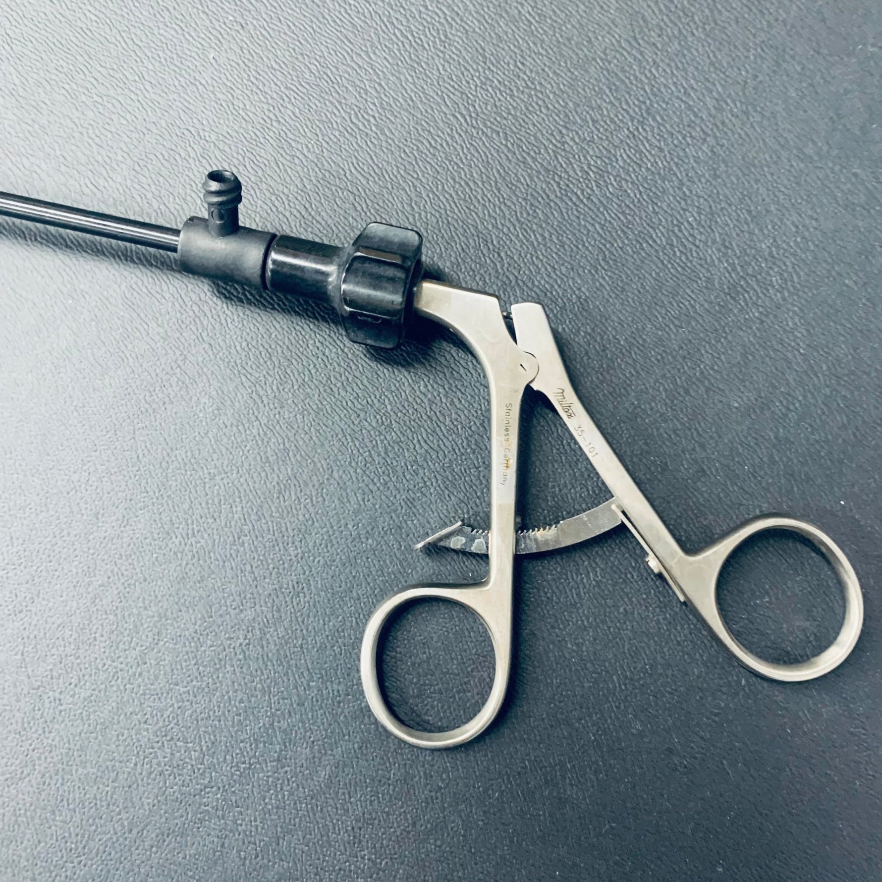 Miltex 35-101 Laparoscopic Retraction Grasping Forceps (Used) - Miltex -Angelus Medical