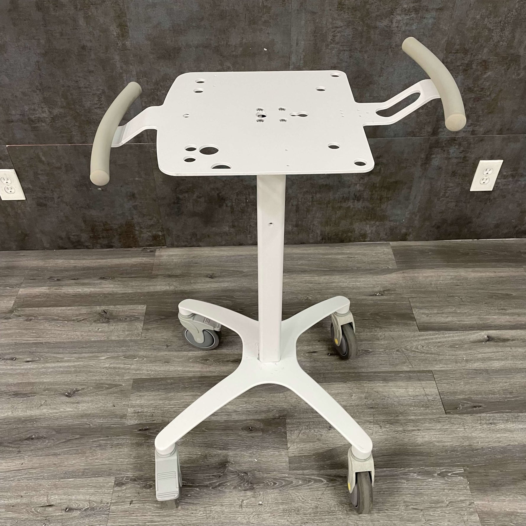 Mobile Medical Cart - MedCart -Angelus Medical