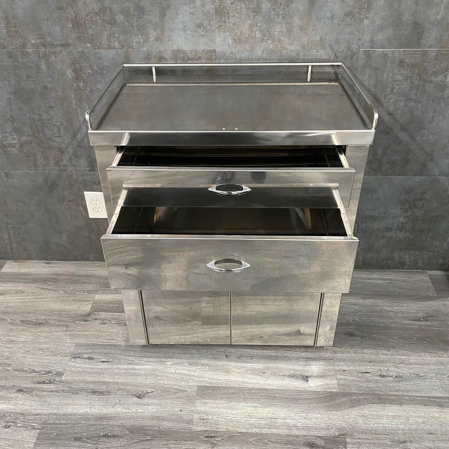 Mobile Stainless Steel Medical Cabinet