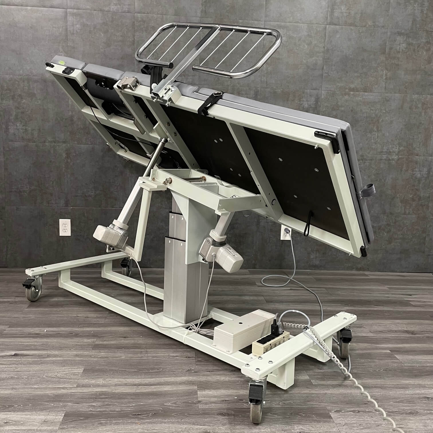 MPI 1736 Echo Side Tilt Table - MPI -Angelus Medical