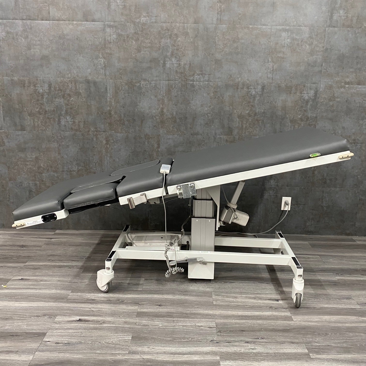 MPI Echo Table - MPI -Angelus Medical