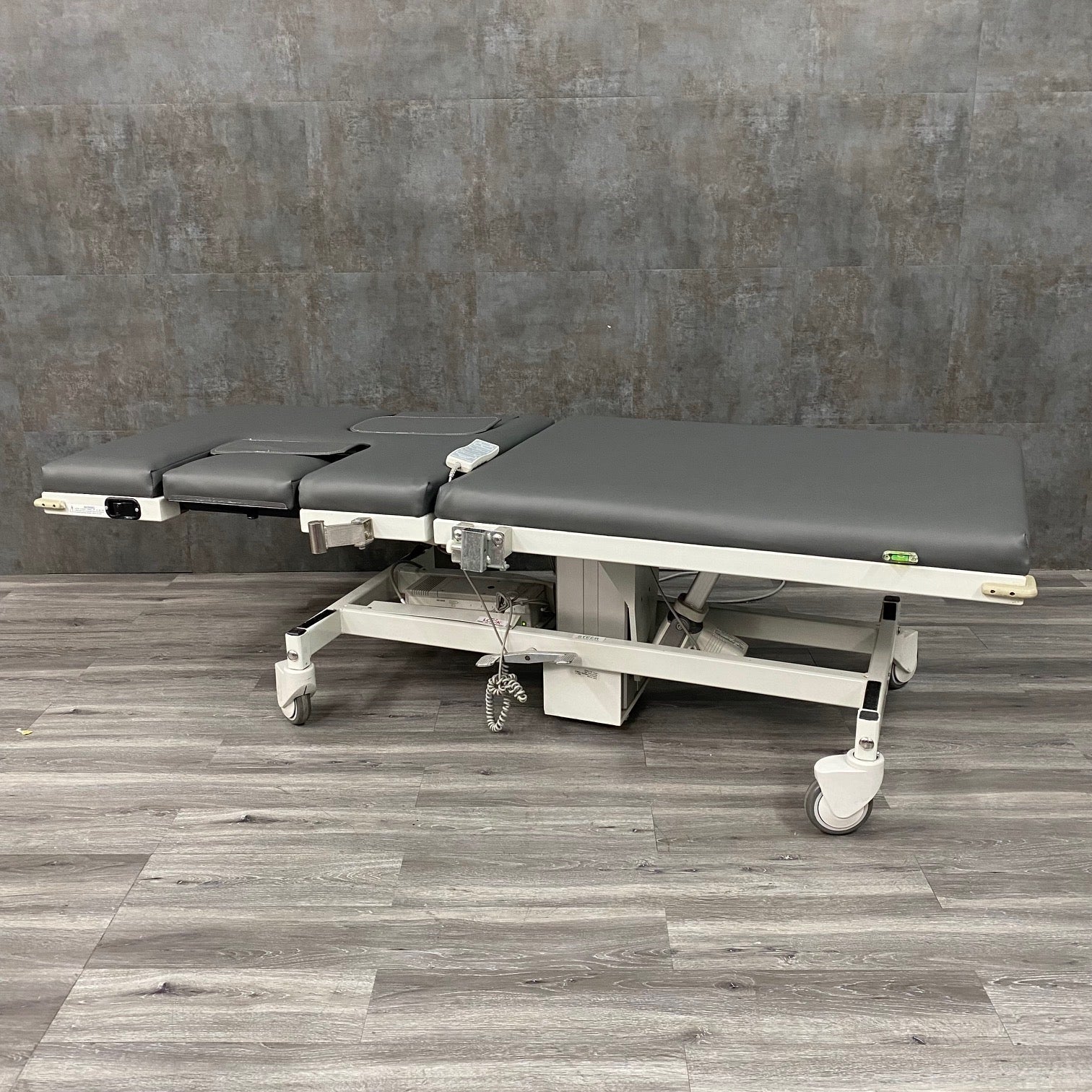 MPI Echo Table - MPI -Angelus Medical