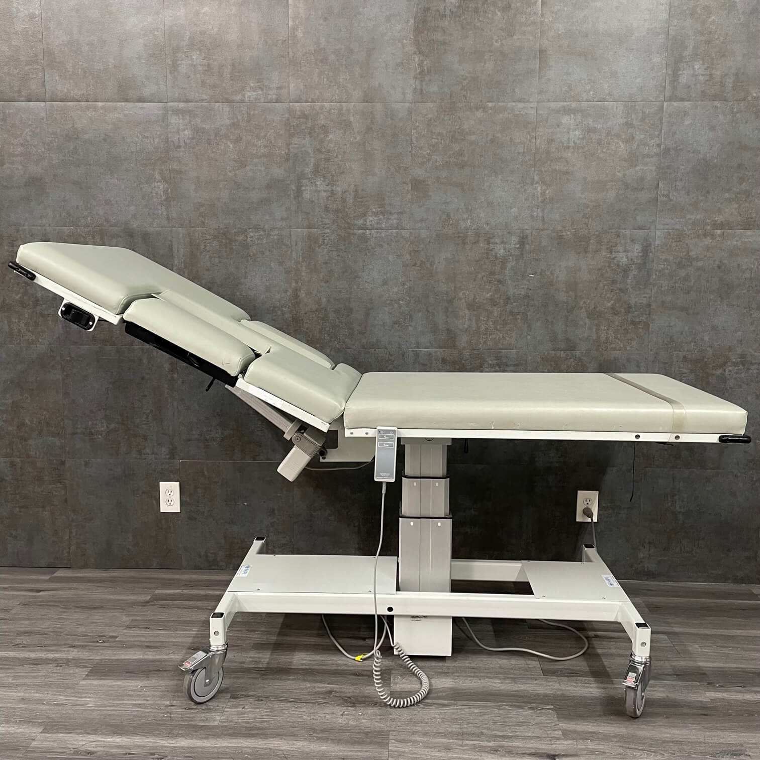 MPI Echo Table - MPI -Angelus Medical