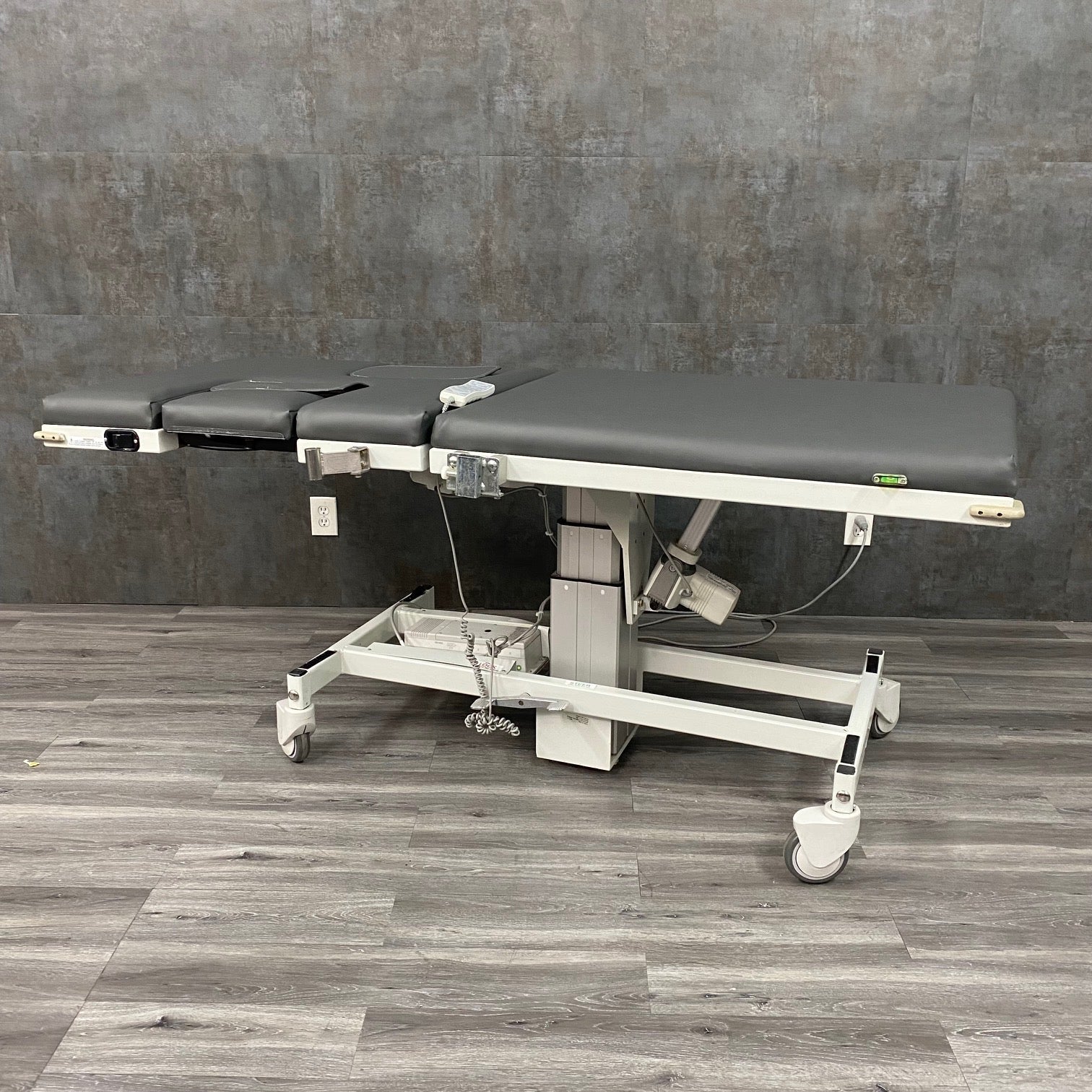 MPI Echo Table - MPI -Angelus Medical